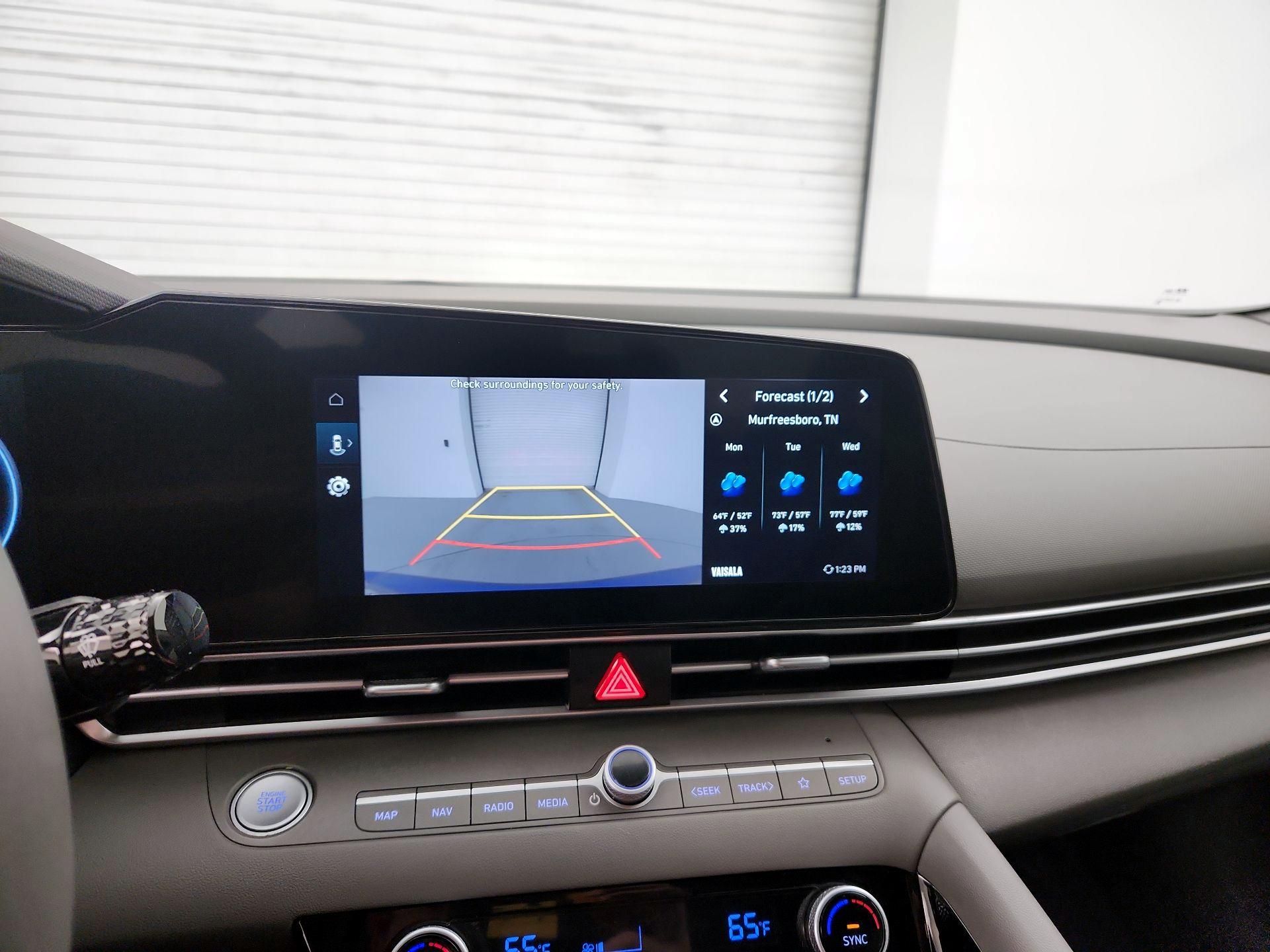 Thumbnail: 2023 Hyundai Elantra - 14