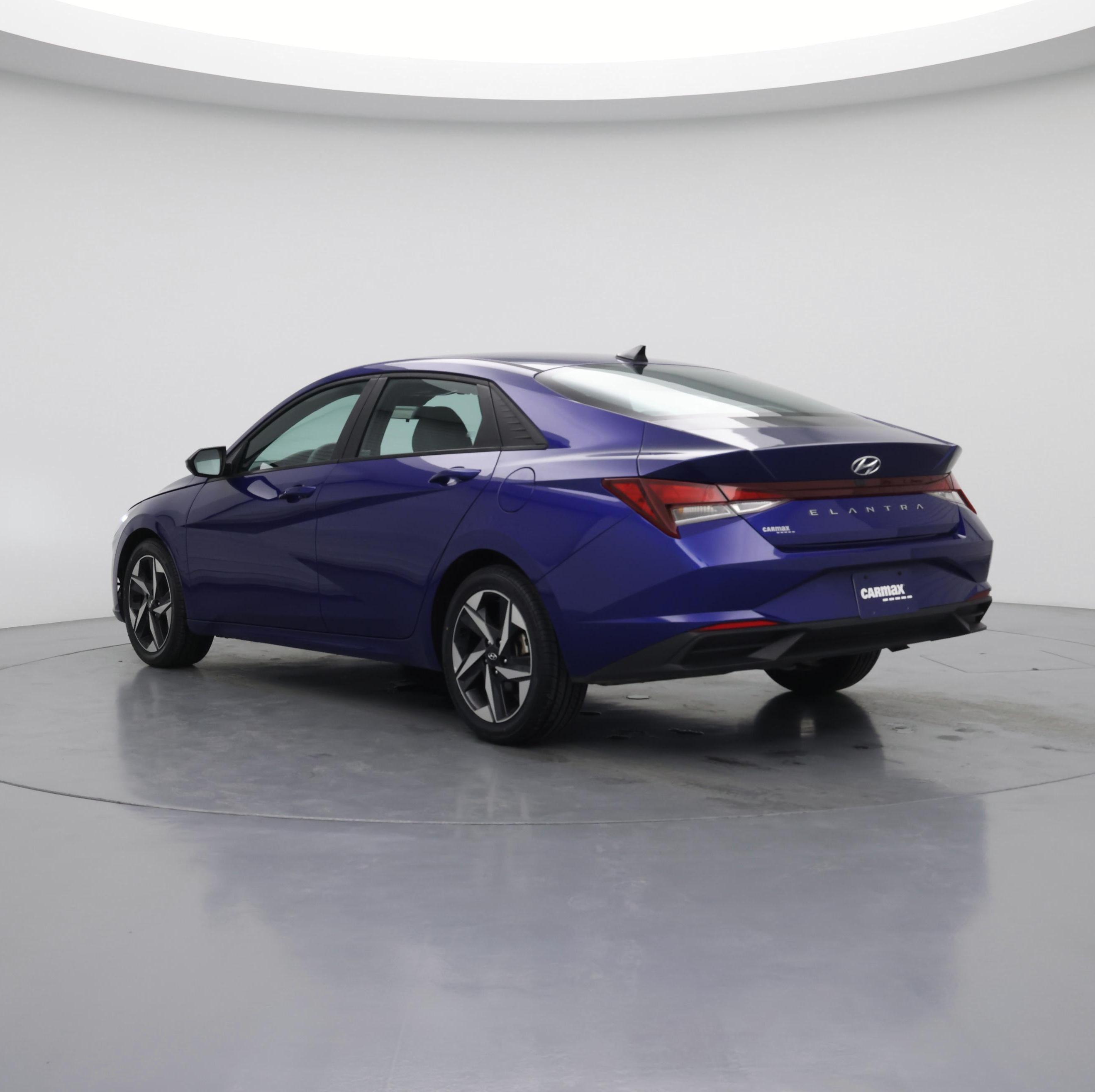 Thumbnail: 2023 Hyundai Elantra - 2