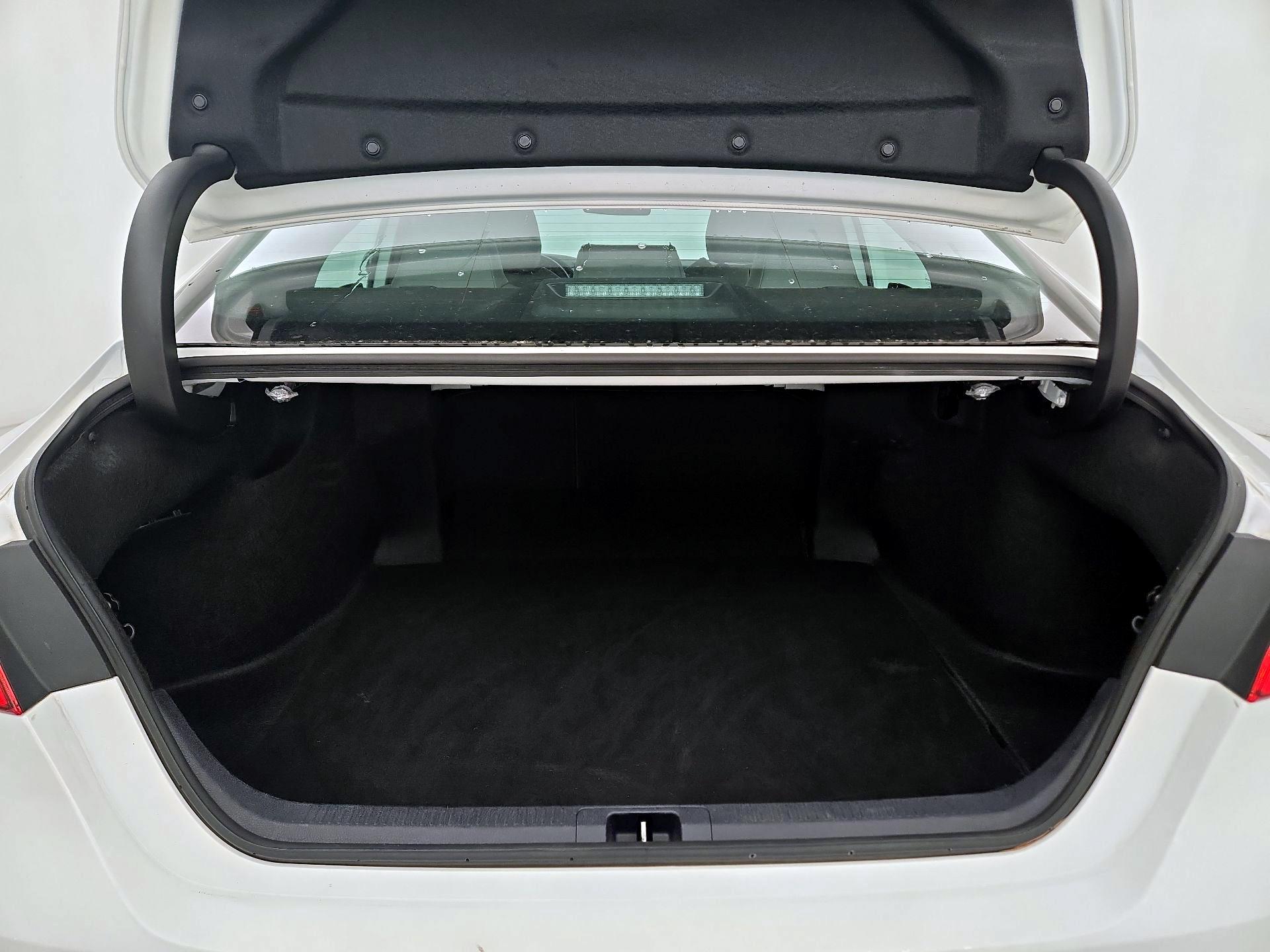 Thumbnail: 2024 Toyota Camry - 20