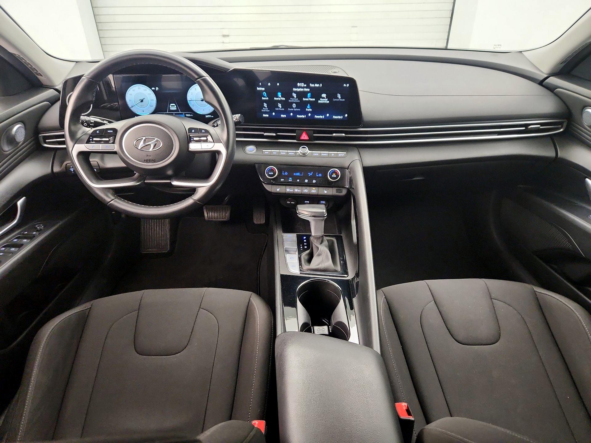 Thumbnail: 2023 Hyundai Elantra - 9