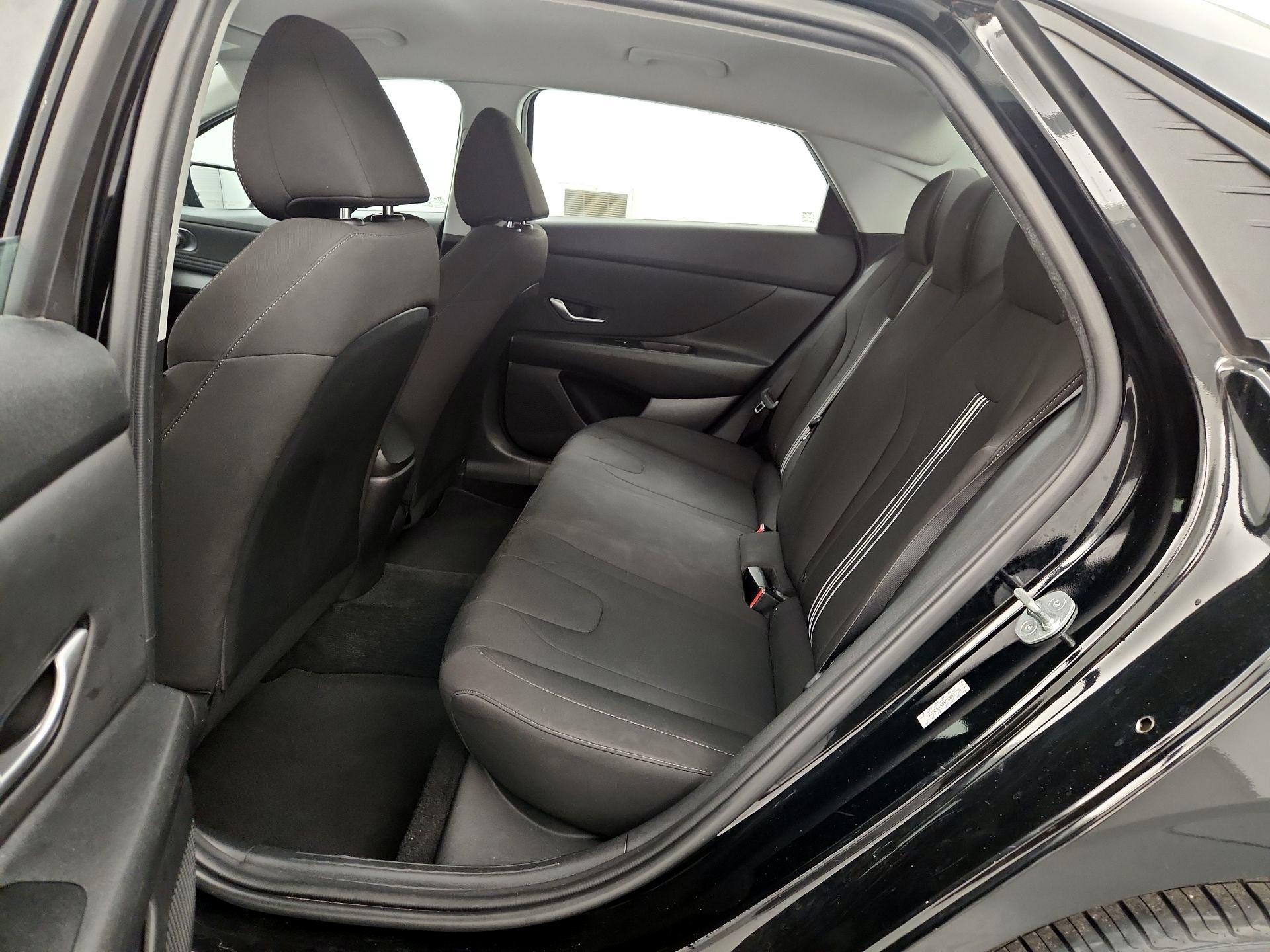 Thumbnail: 2023 Hyundai Elantra - 20