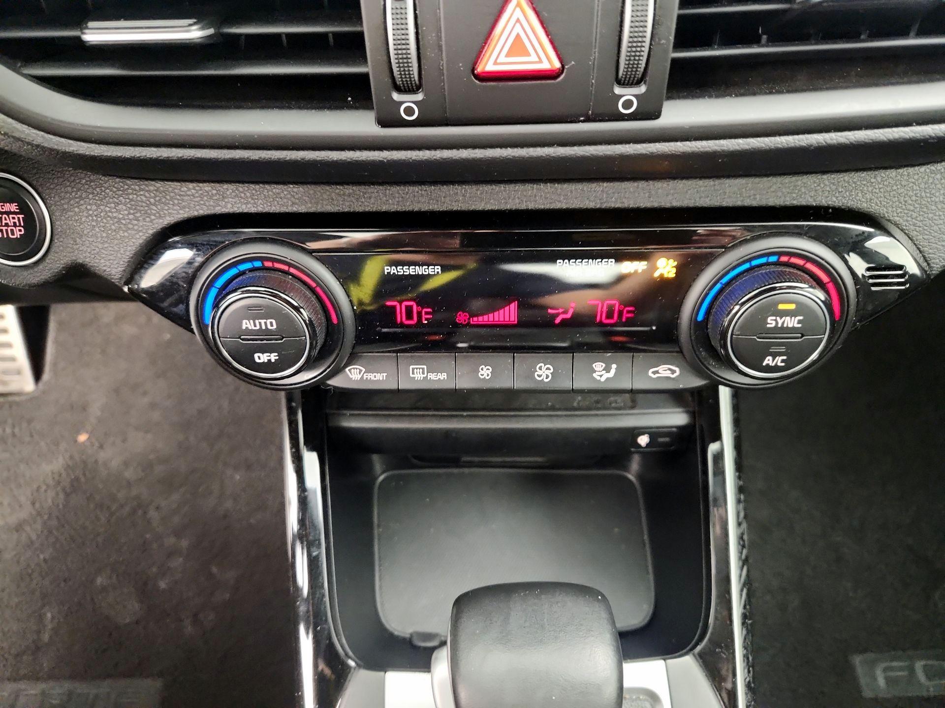 Thumbnail: 2024 Kia Forte - 17