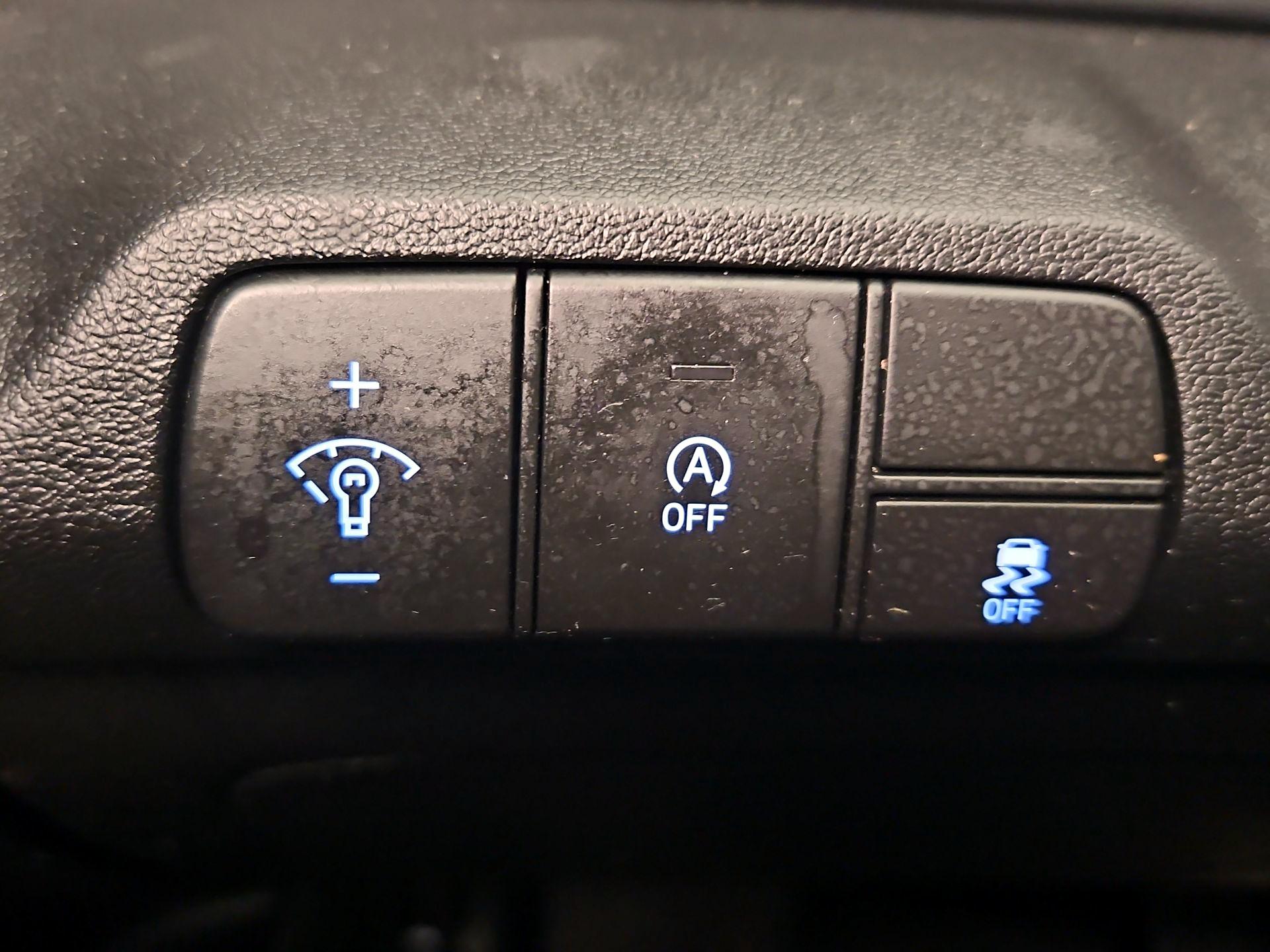 Thumbnail: 2025 Hyundai Elantra - 13