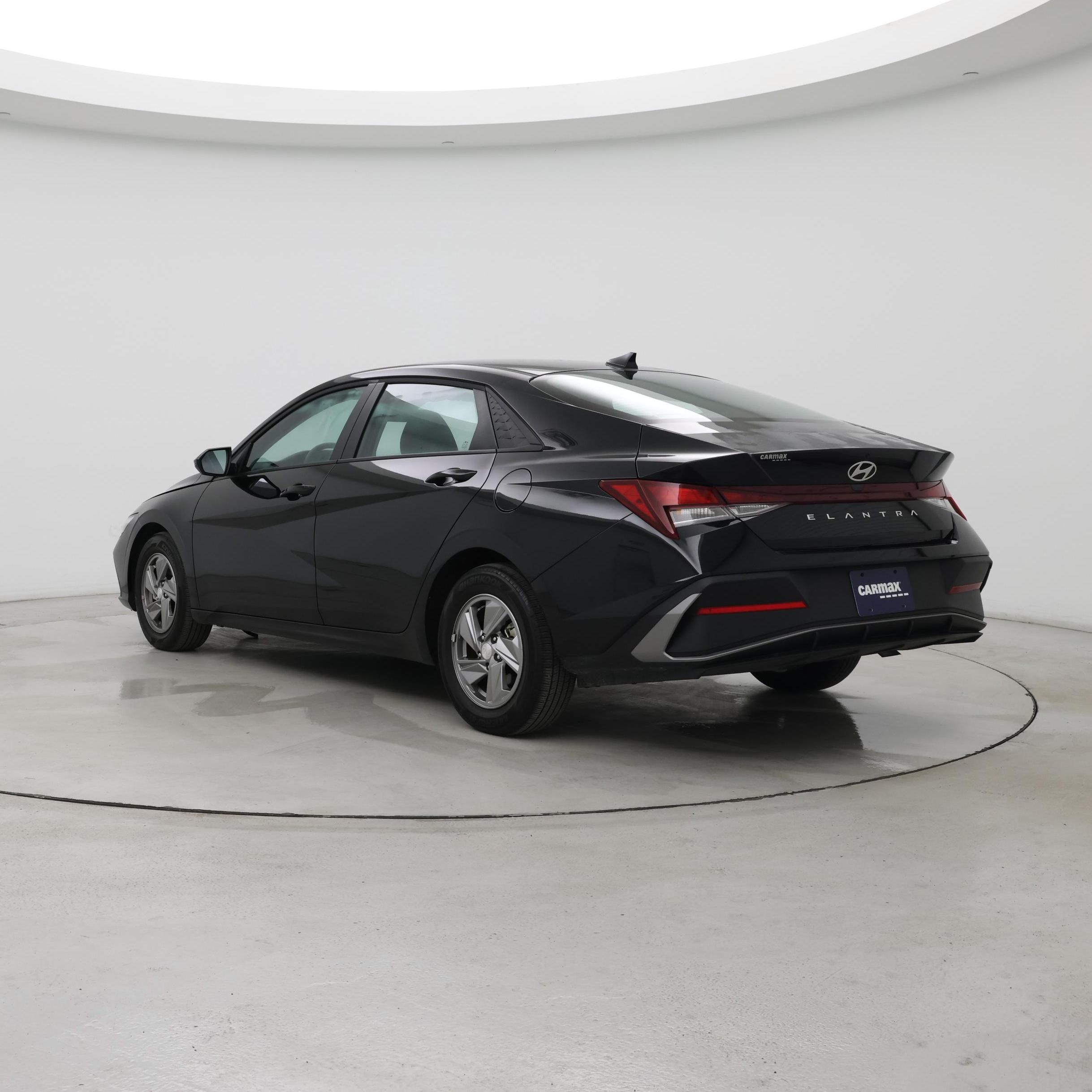 Thumbnail: 2025 Hyundai Elantra - 2