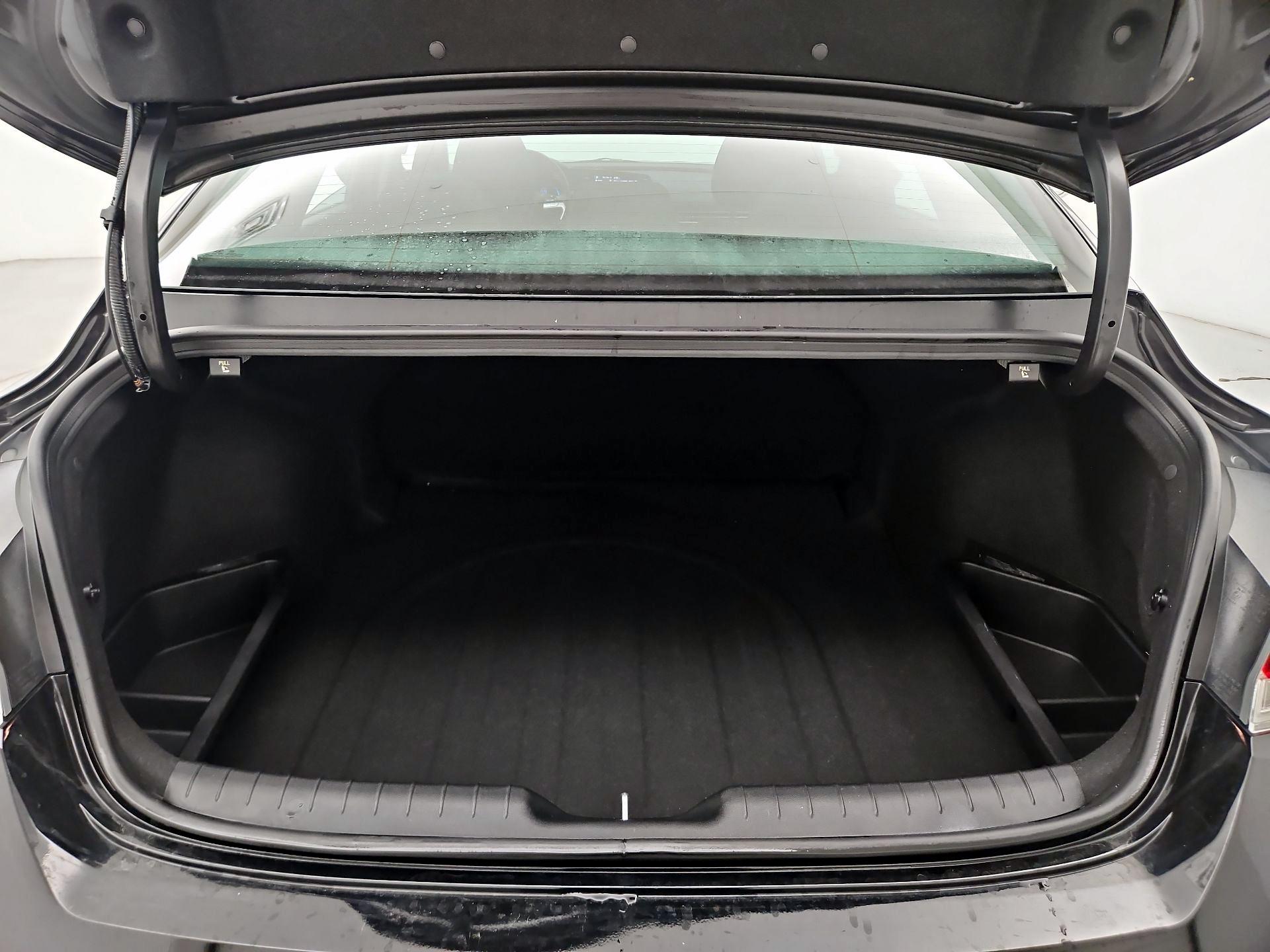 Thumbnail: 2025 Hyundai Elantra - 20