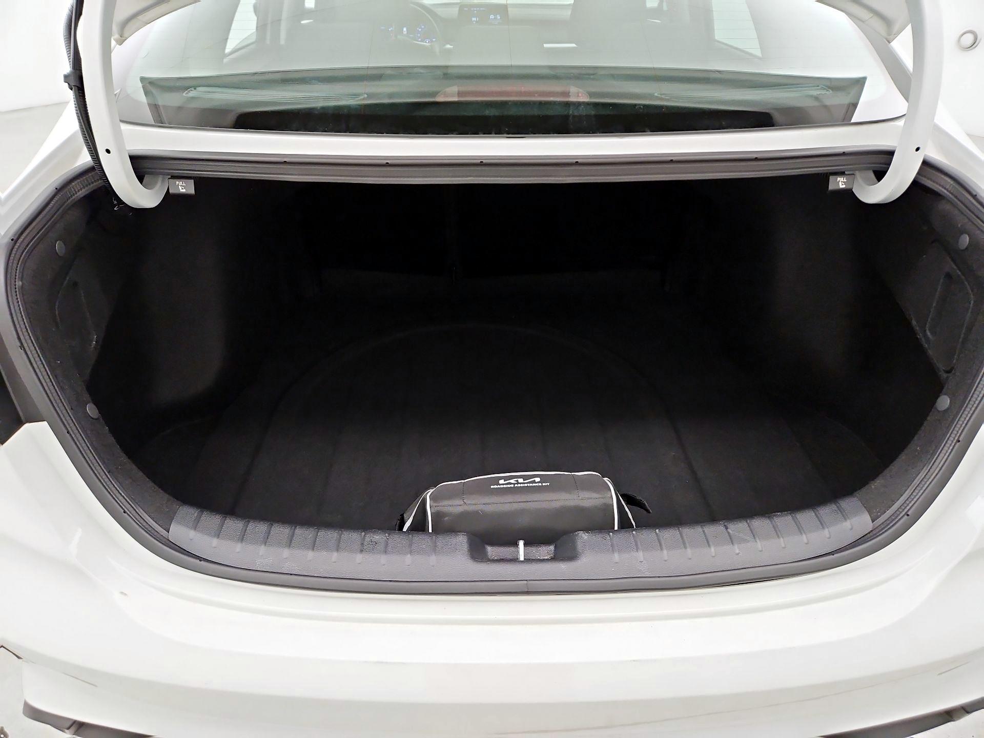 Thumbnail: 2024 Kia Forte - 20