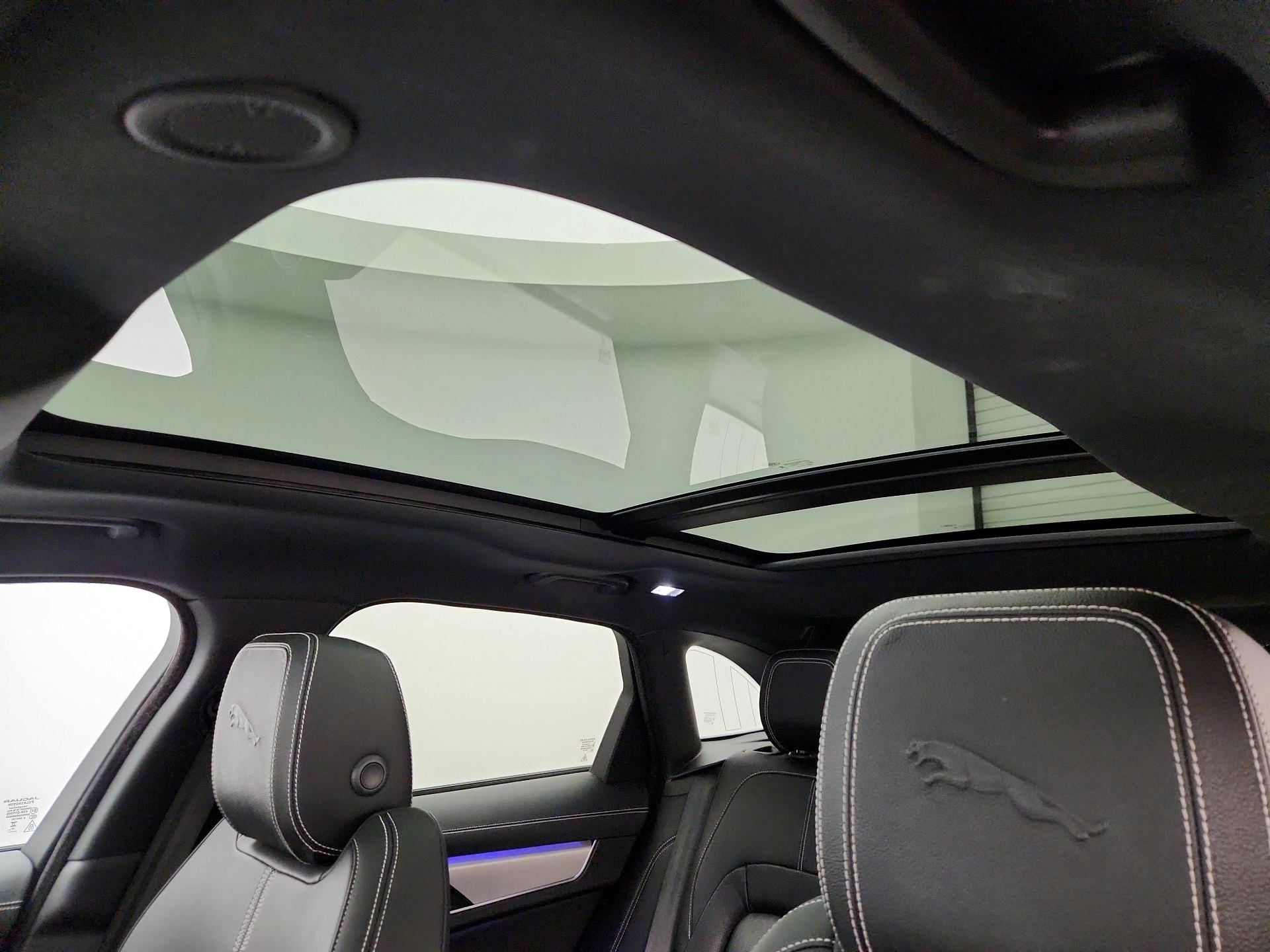 Thumbnail: 2024 Jaguar F-Pace - 19