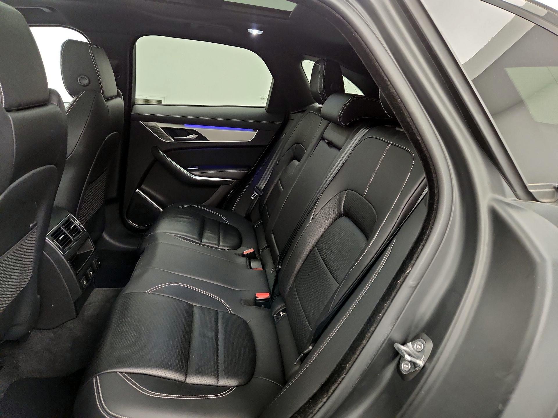 Thumbnail: 2024 Jaguar F-Pace - 20