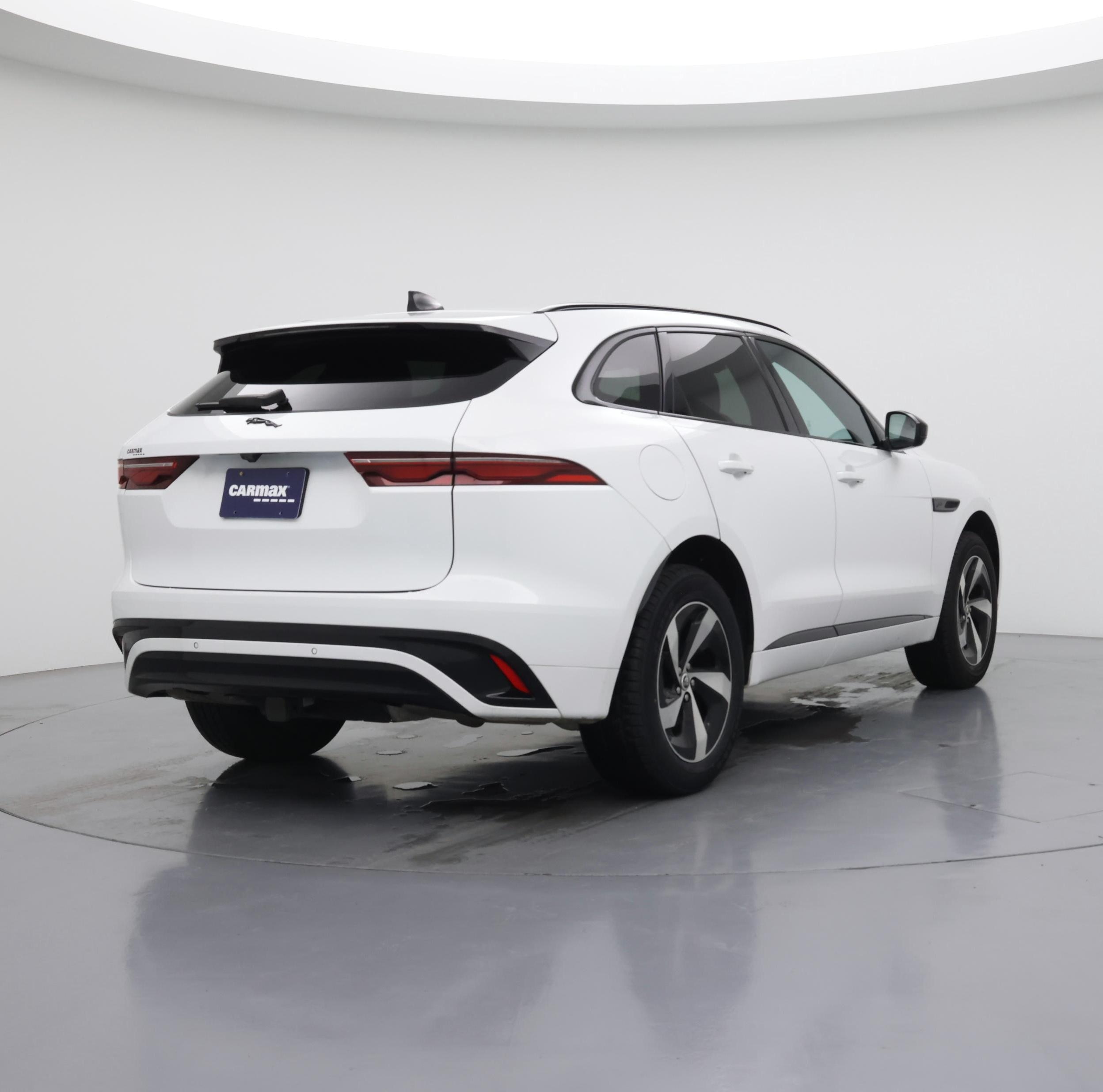 Thumbnail: 2024 Jaguar F-Pace - 8