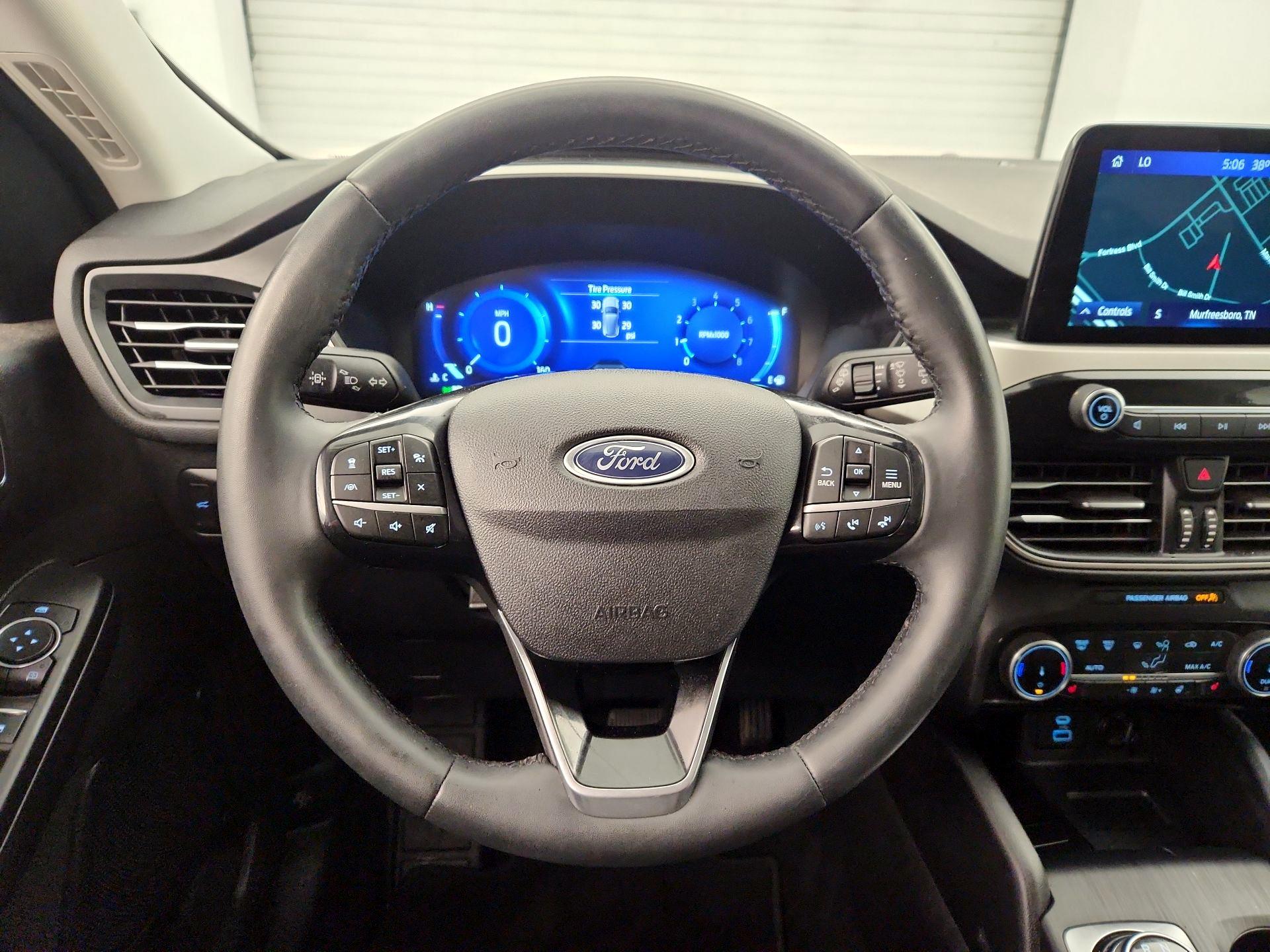 Thumbnail: 2022 Ford Escape - 10