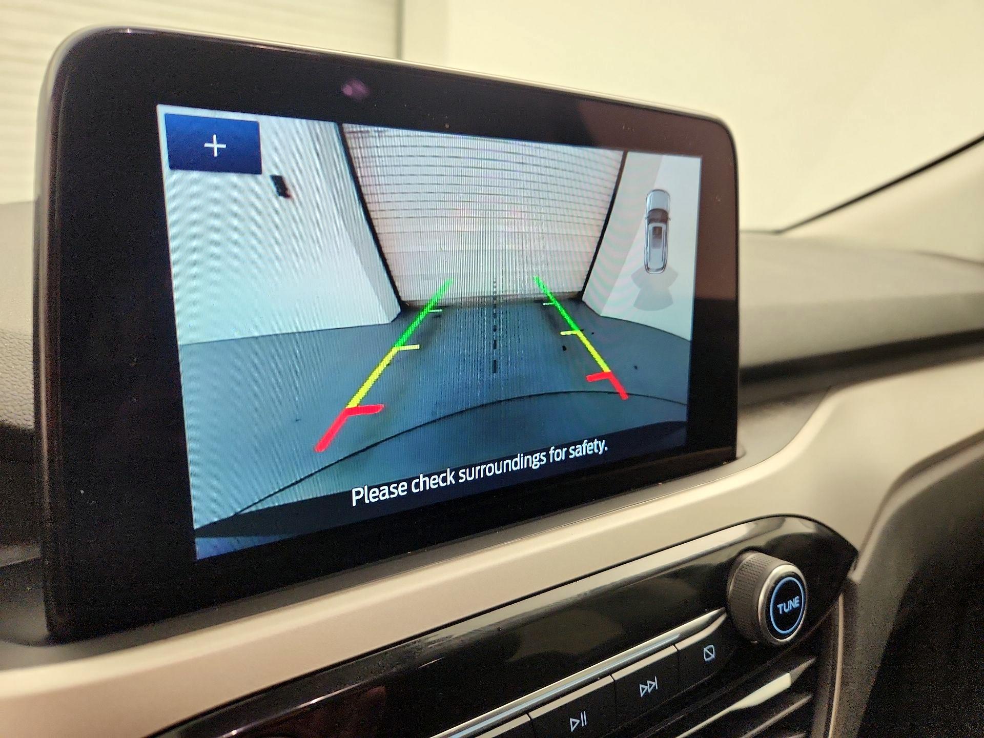 Thumbnail: 2022 Ford Escape - 15