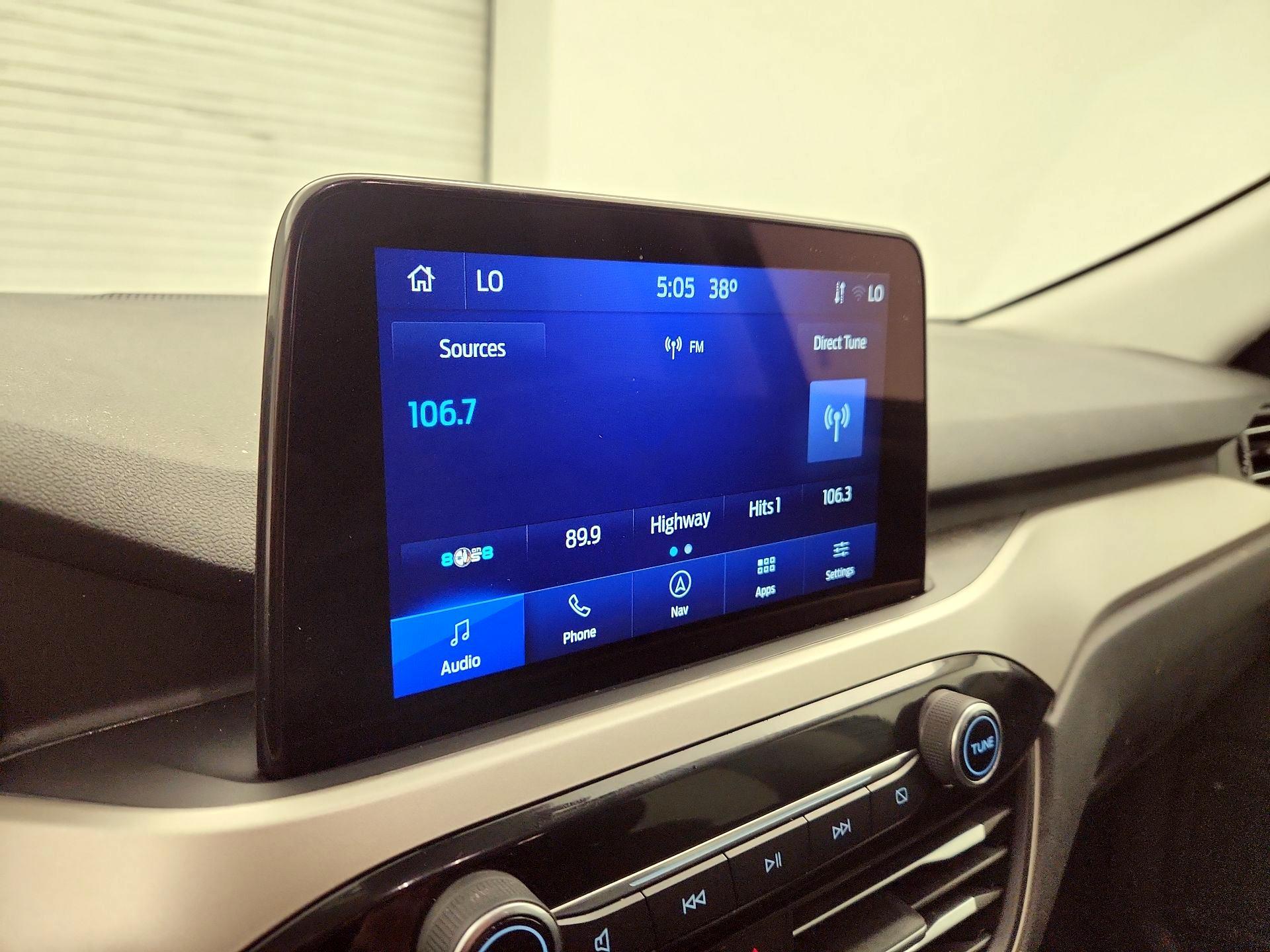 Thumbnail: 2022 Ford Escape - 16