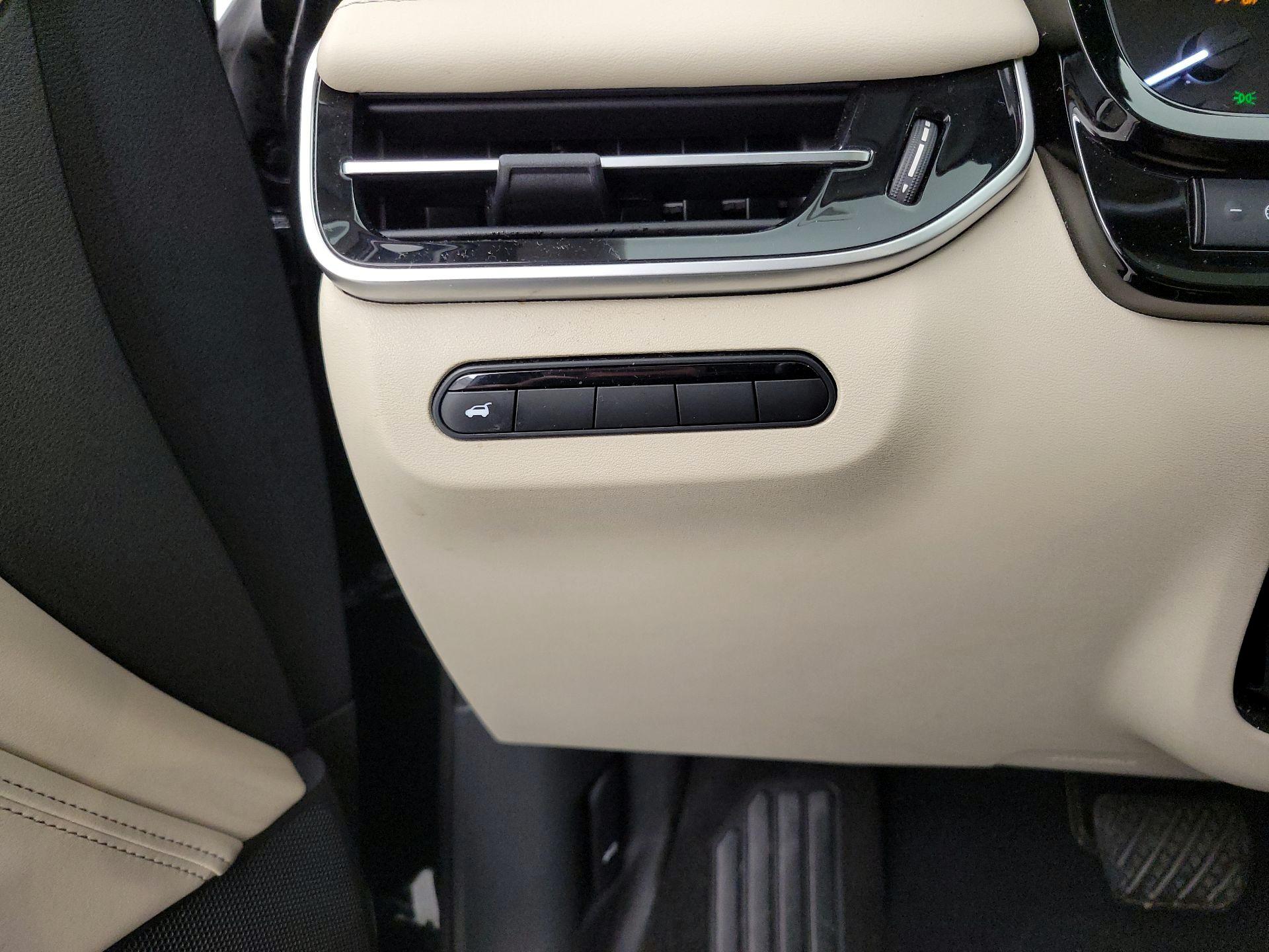 Thumbnail: 2023 INFINITI QX60 - 13