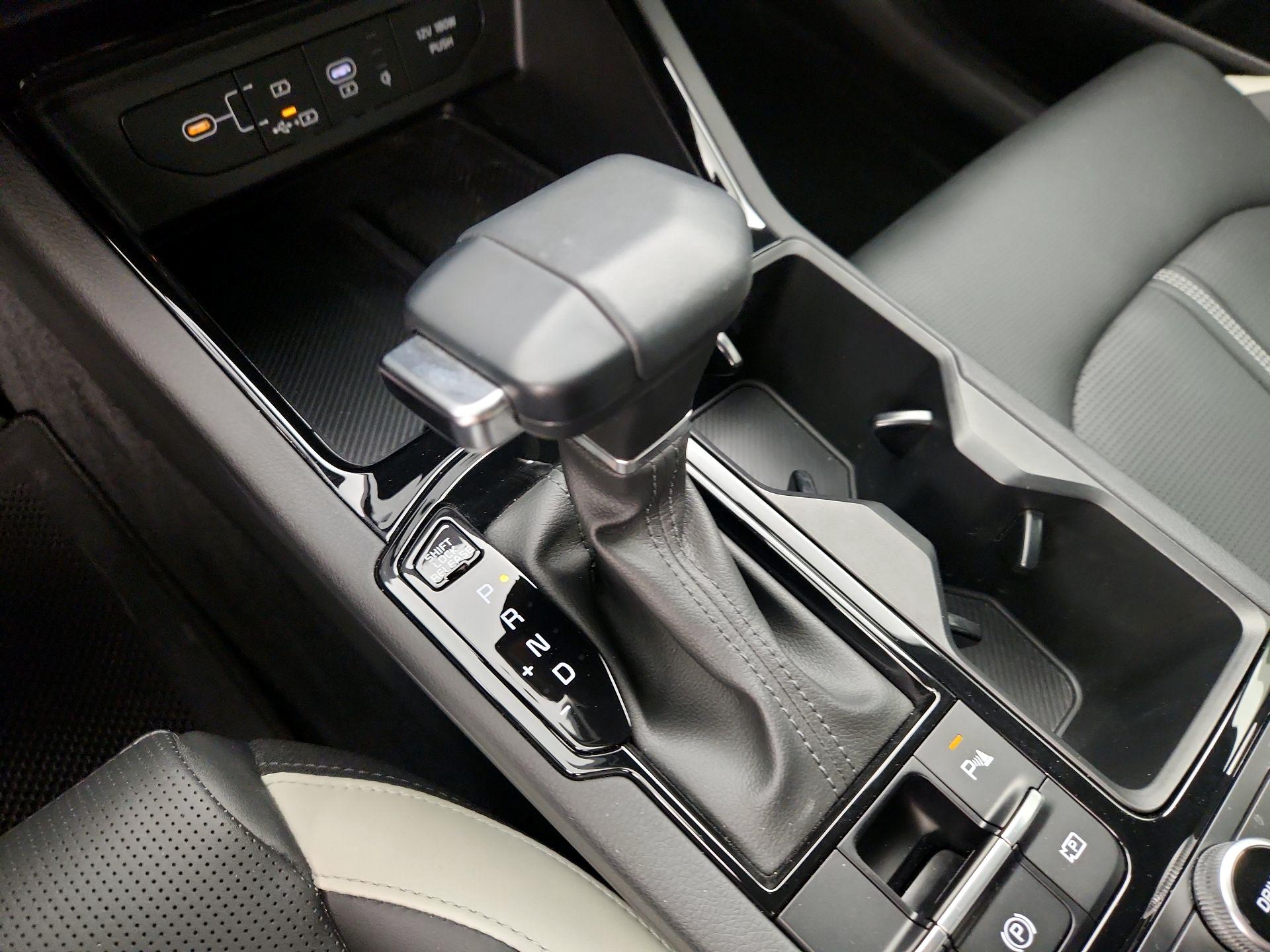 Thumbnail: 2025 Kia K5 - 17