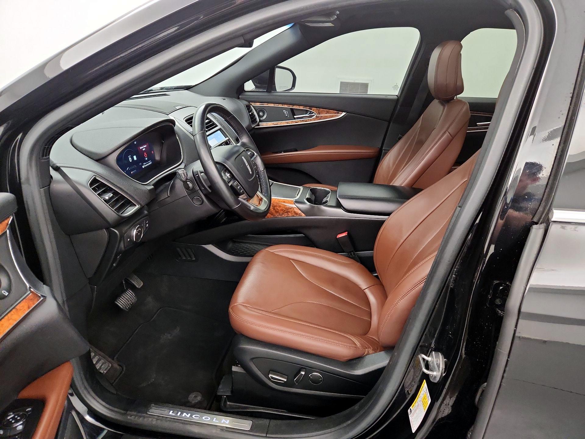 Thumbnail: 2020 Lincoln Nautilus - 11