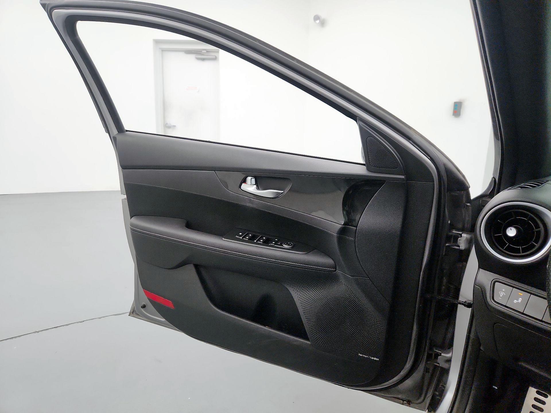 Thumbnail: 2024 Kia Forte - 12