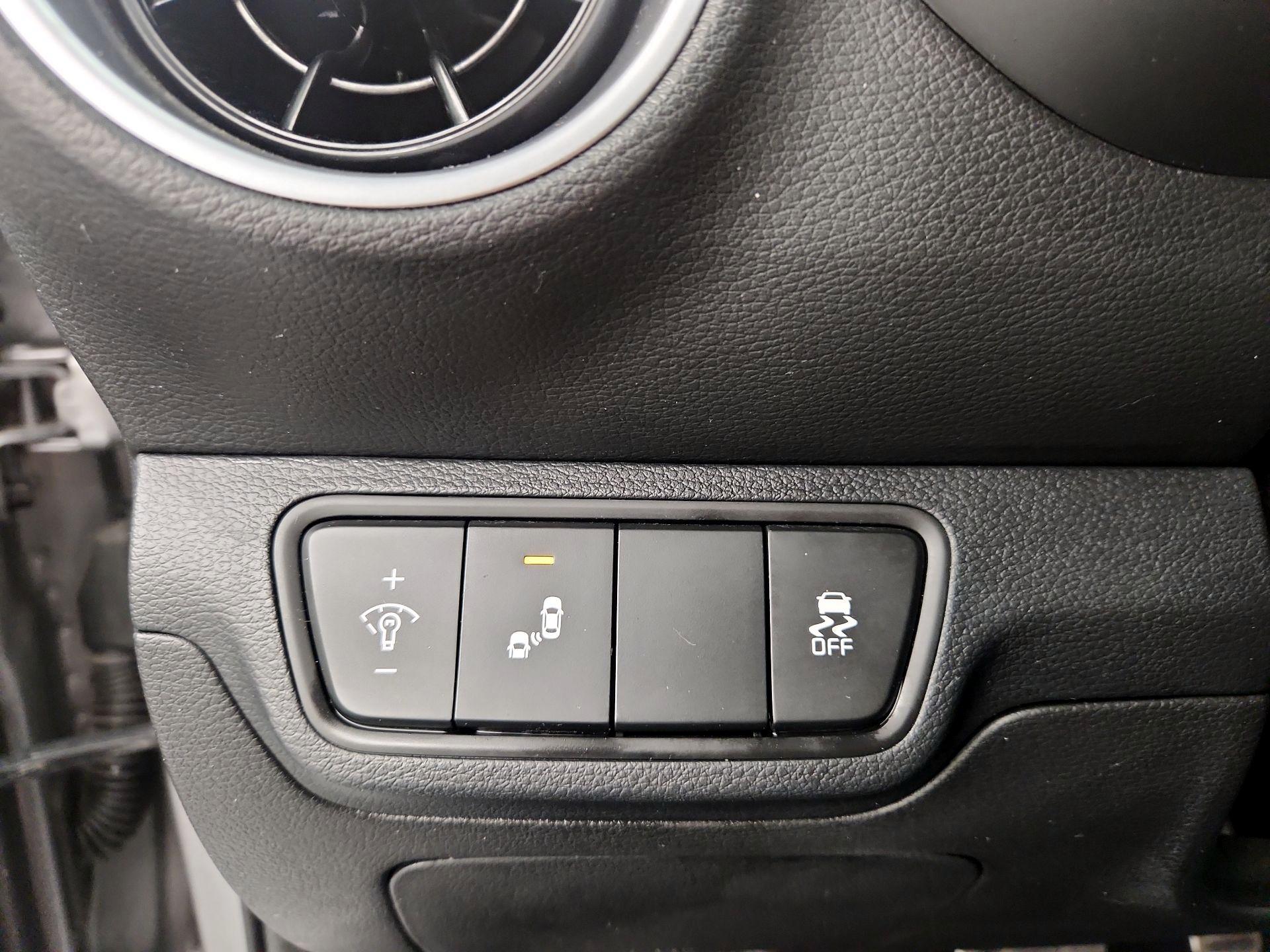 Thumbnail: 2024 Kia Forte - 13