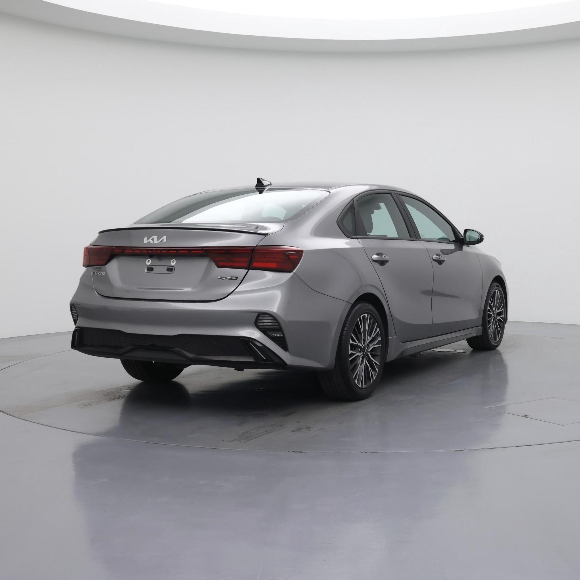 Thumbnail: 2024 Kia Forte - 8