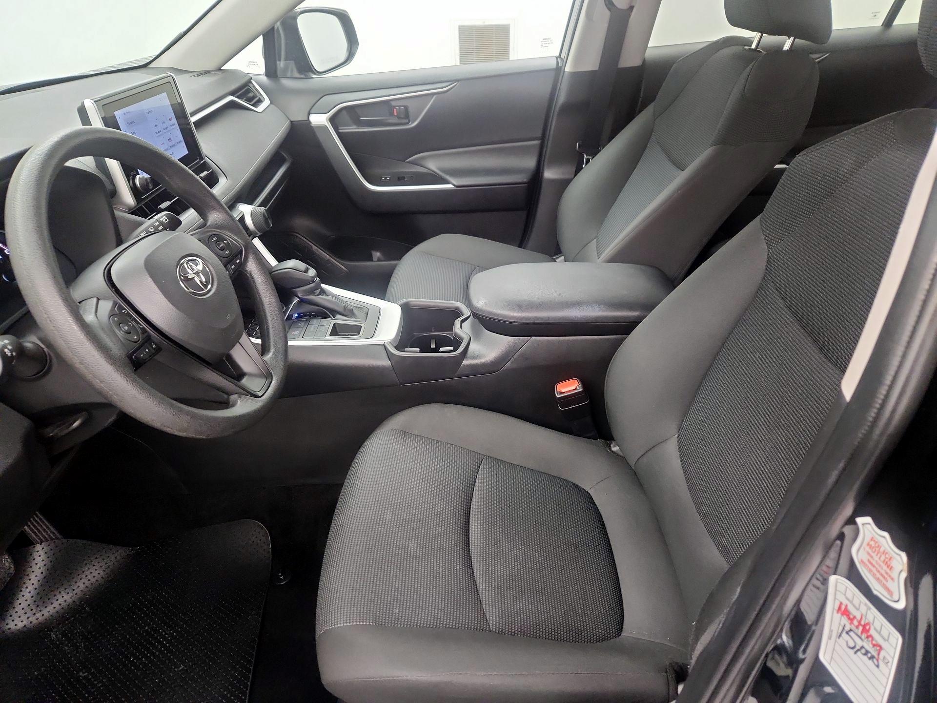 Thumbnail: 2025 Toyota RAV4 - 11