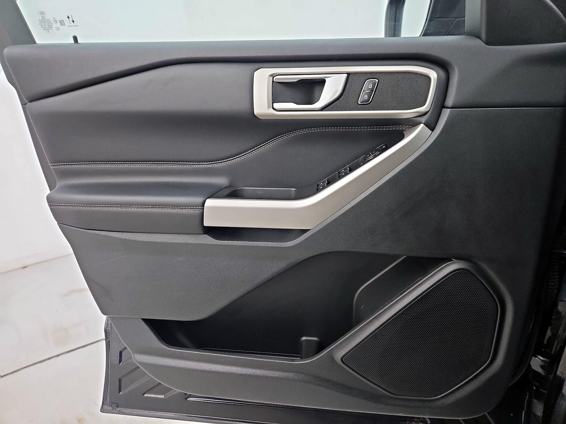 Thumbnail: 2022 Ford Explorer - 12