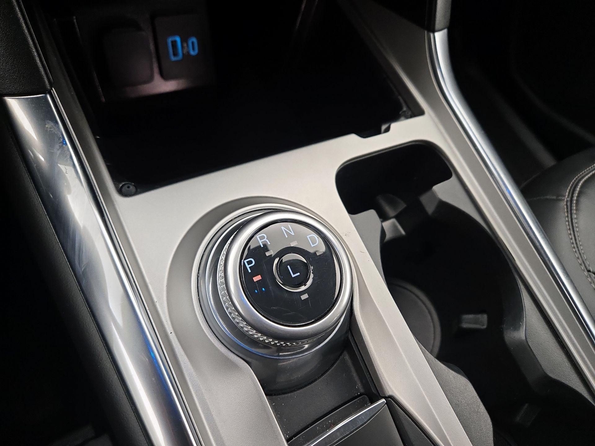 Thumbnail: 2022 Ford Explorer - 17