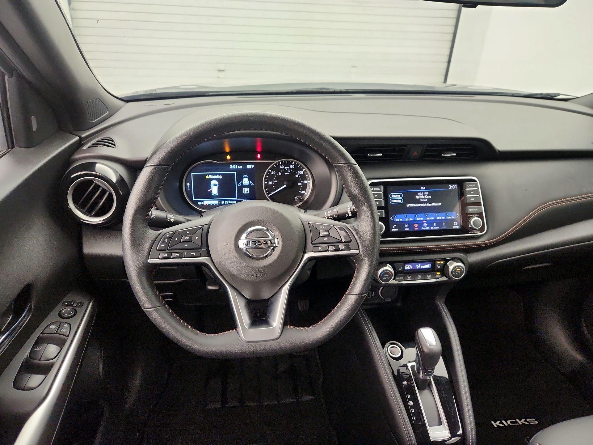 Thumbnail: 2020 Nissan Kicks - 10