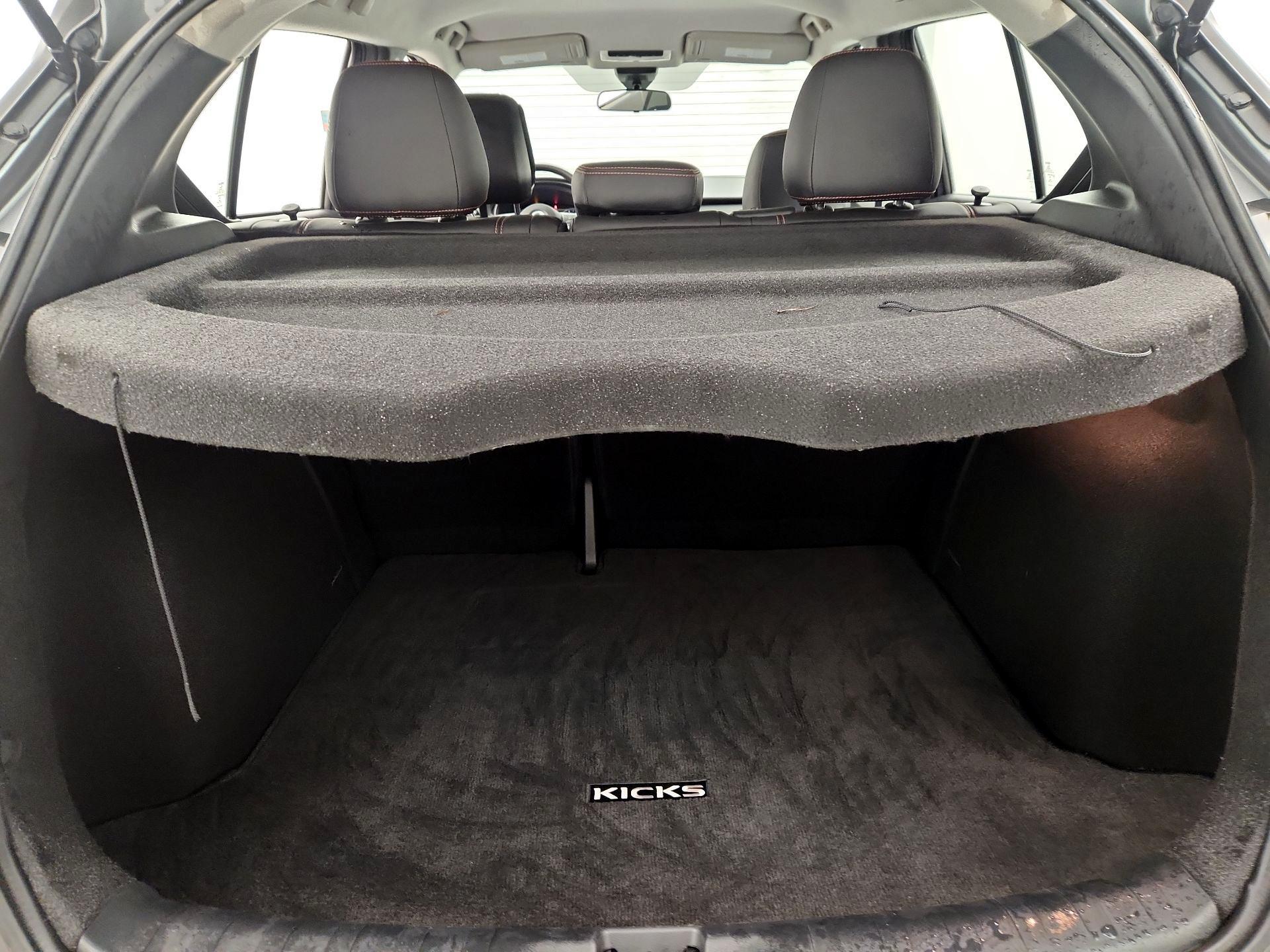 Thumbnail: 2020 Nissan Kicks - 18