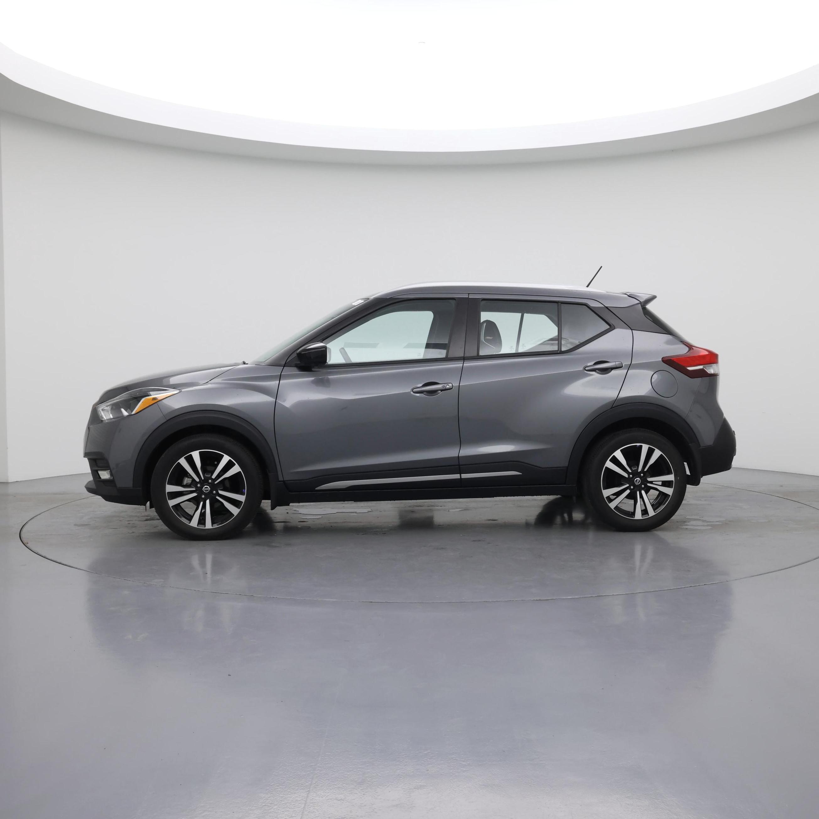 Thumbnail: 2020 Nissan Kicks - 3