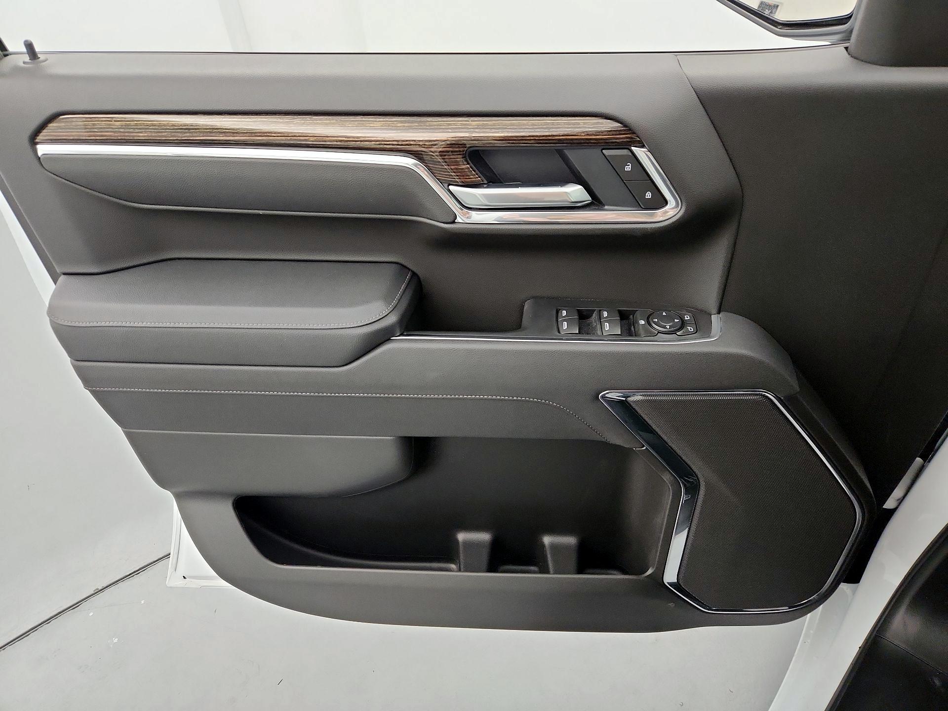 Thumbnail: 2025 GMC Sierra 1500 - 12