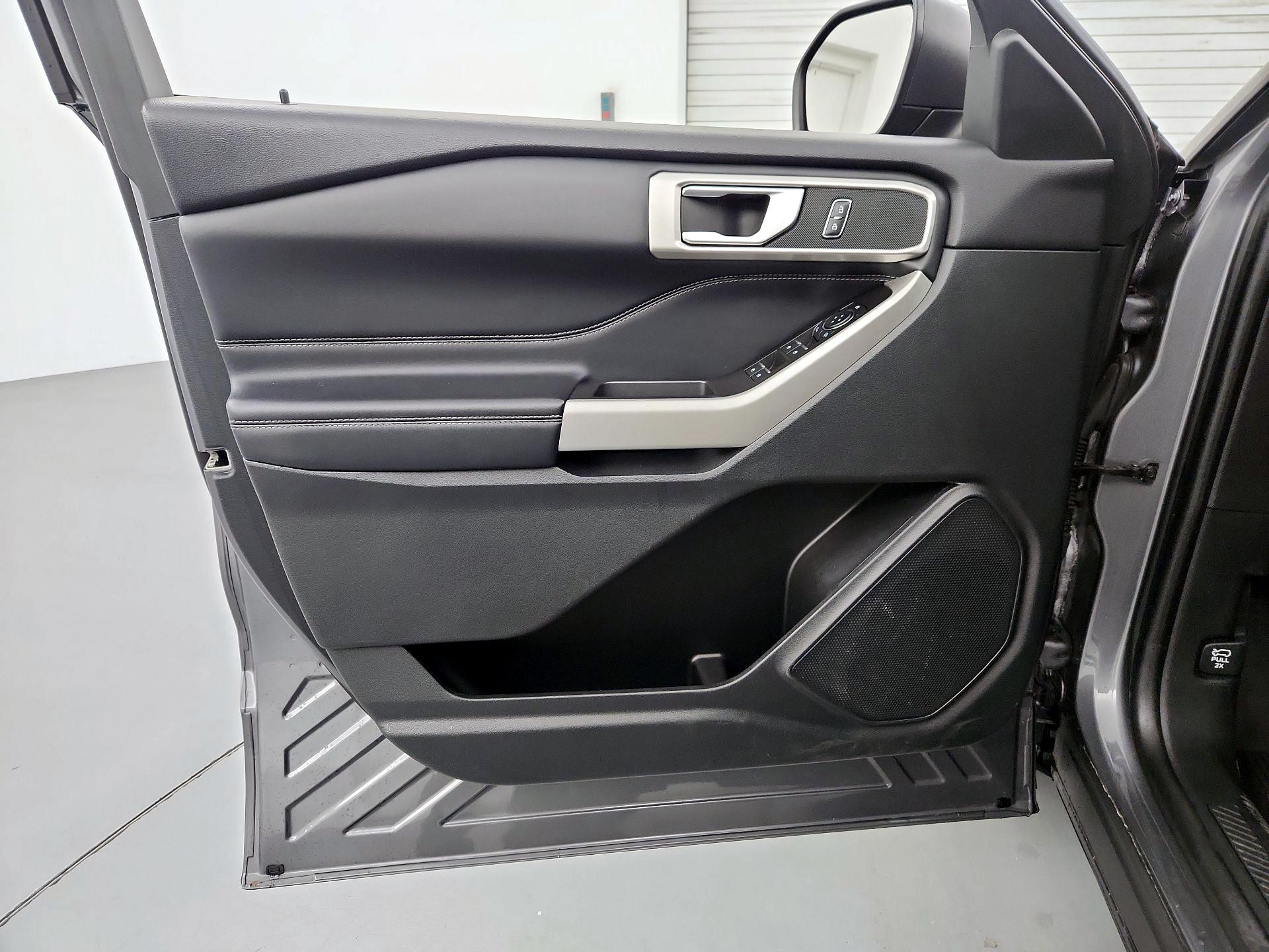 Thumbnail: 2023 Ford Explorer - 12