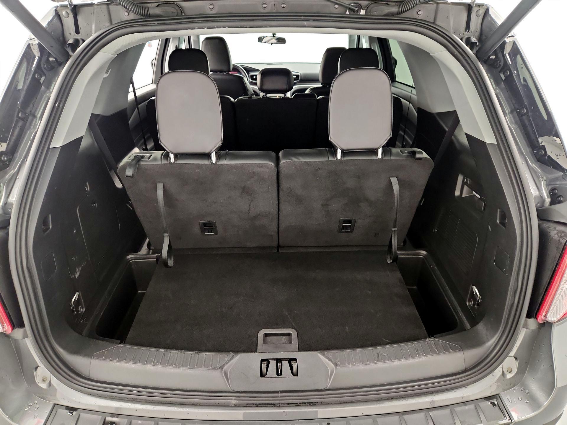 Thumbnail: 2023 Ford Explorer - 20