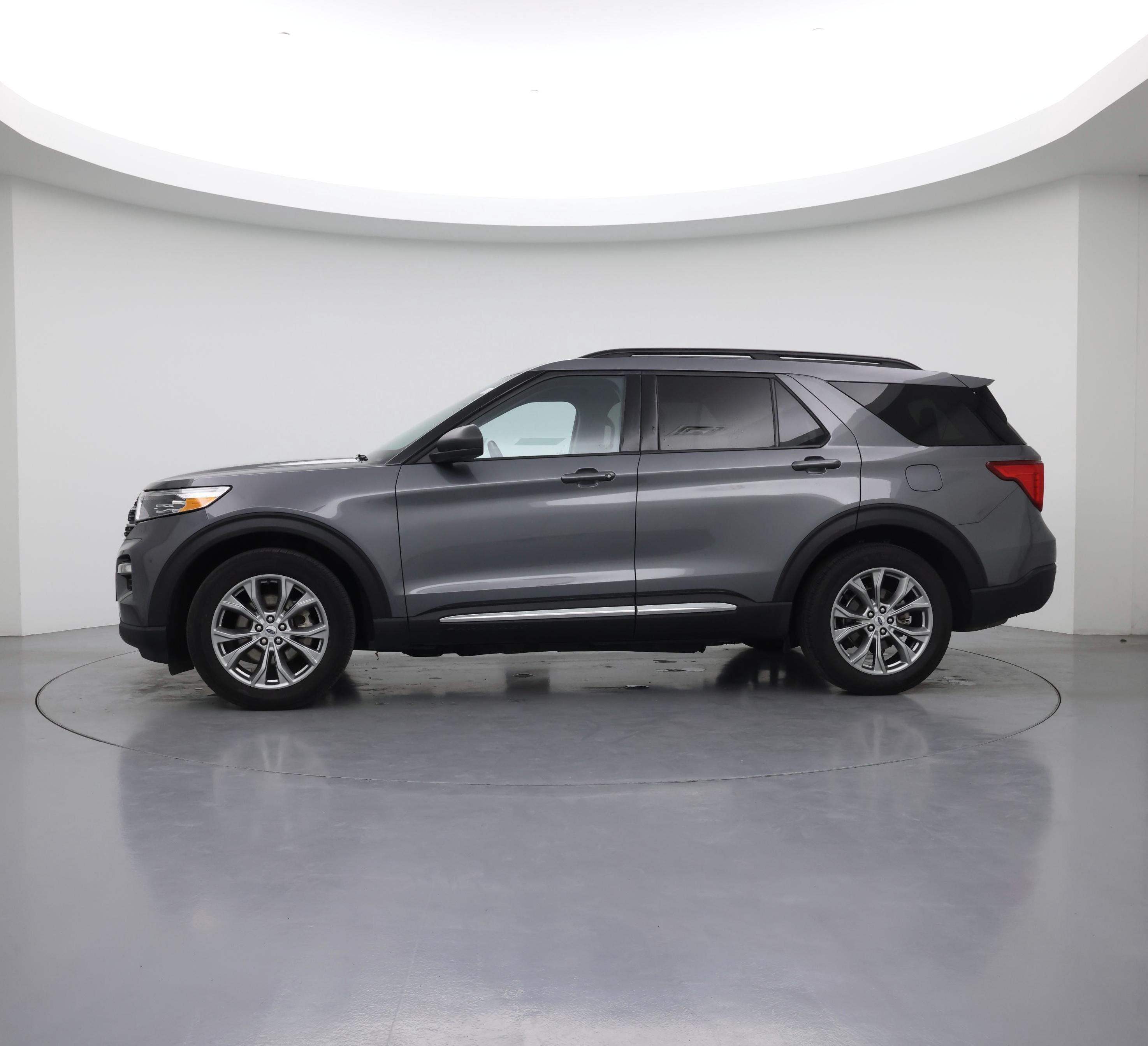 Thumbnail: 2023 Ford Explorer - 3