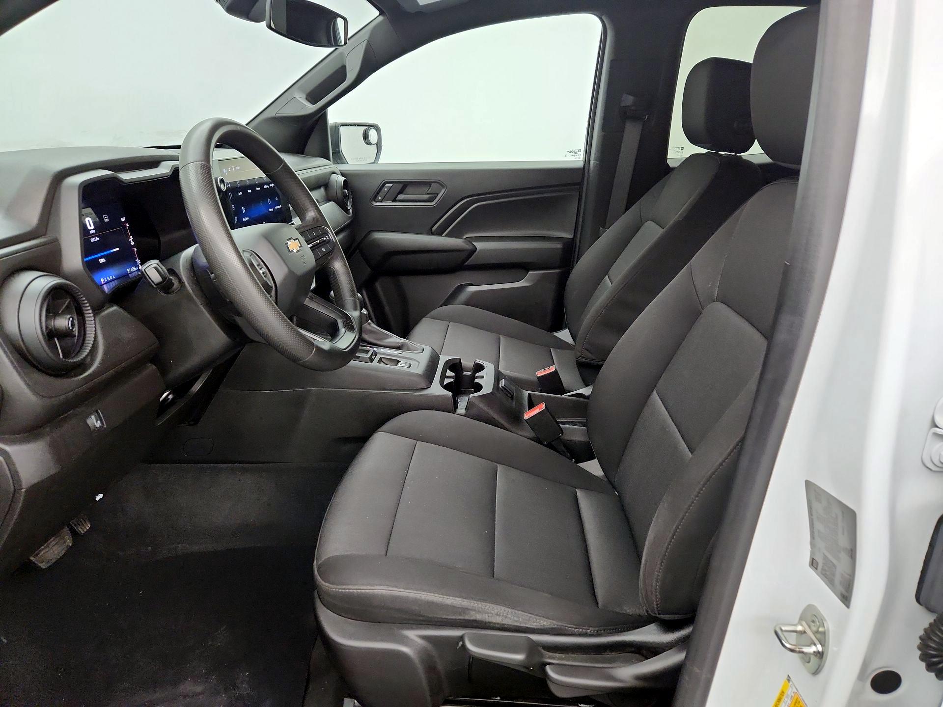 Thumbnail: 2023 Chevrolet Colorado - 11