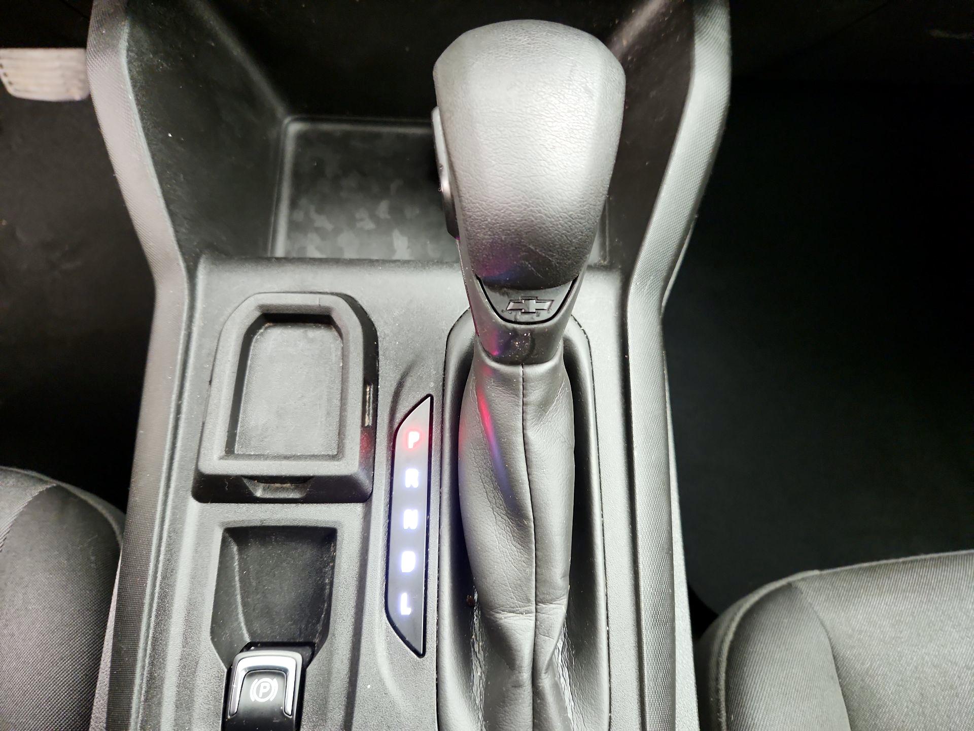 Thumbnail: 2023 Chevrolet Colorado - 17