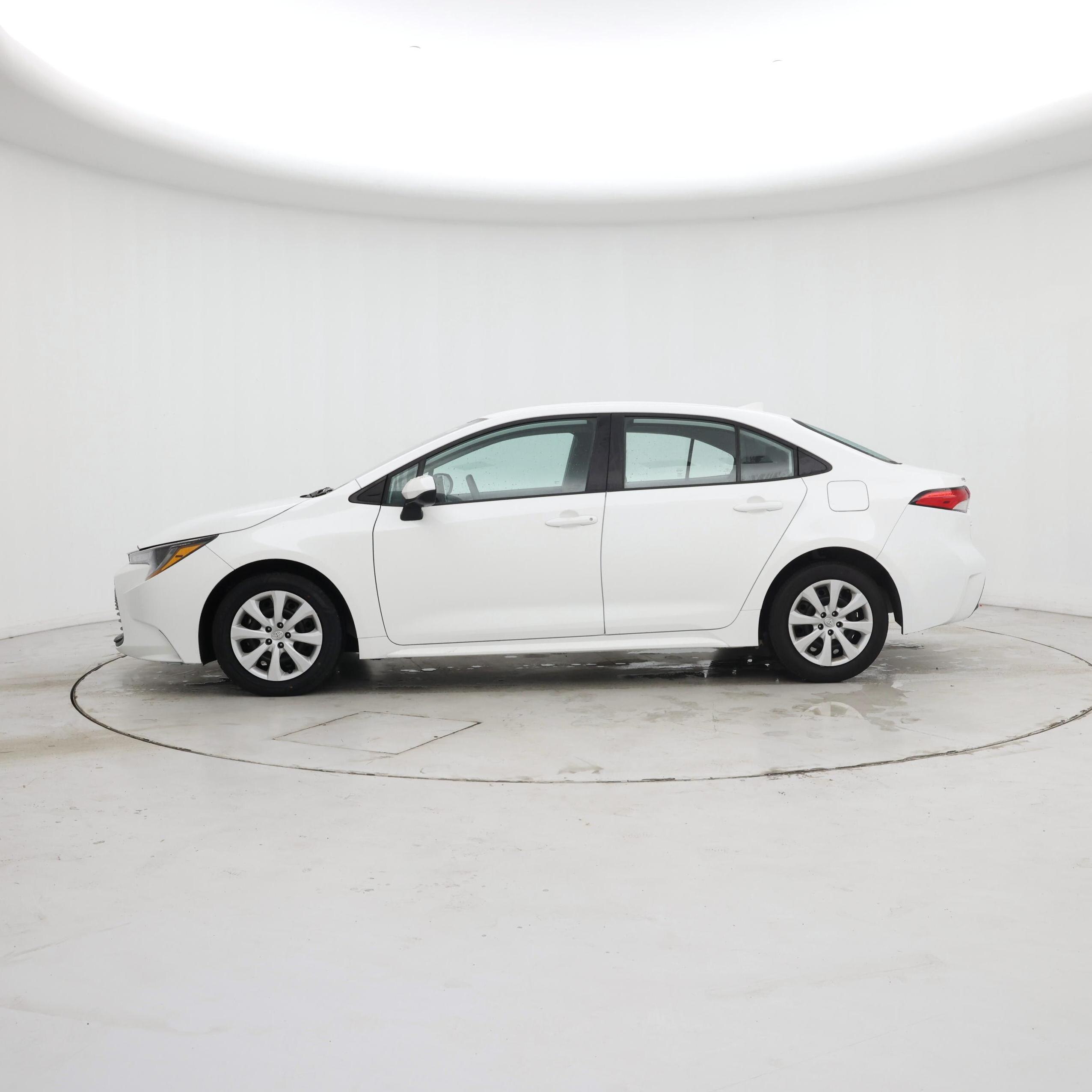 Thumbnail: 2024 Toyota Corolla - 3