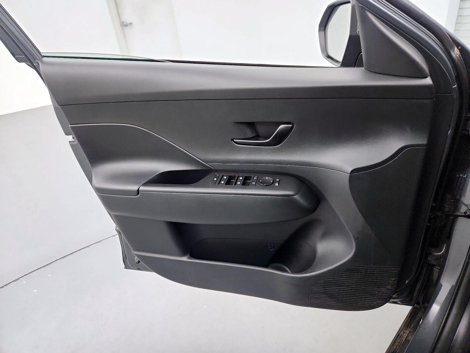 Thumbnail: 2025 Hyundai Kona - 12