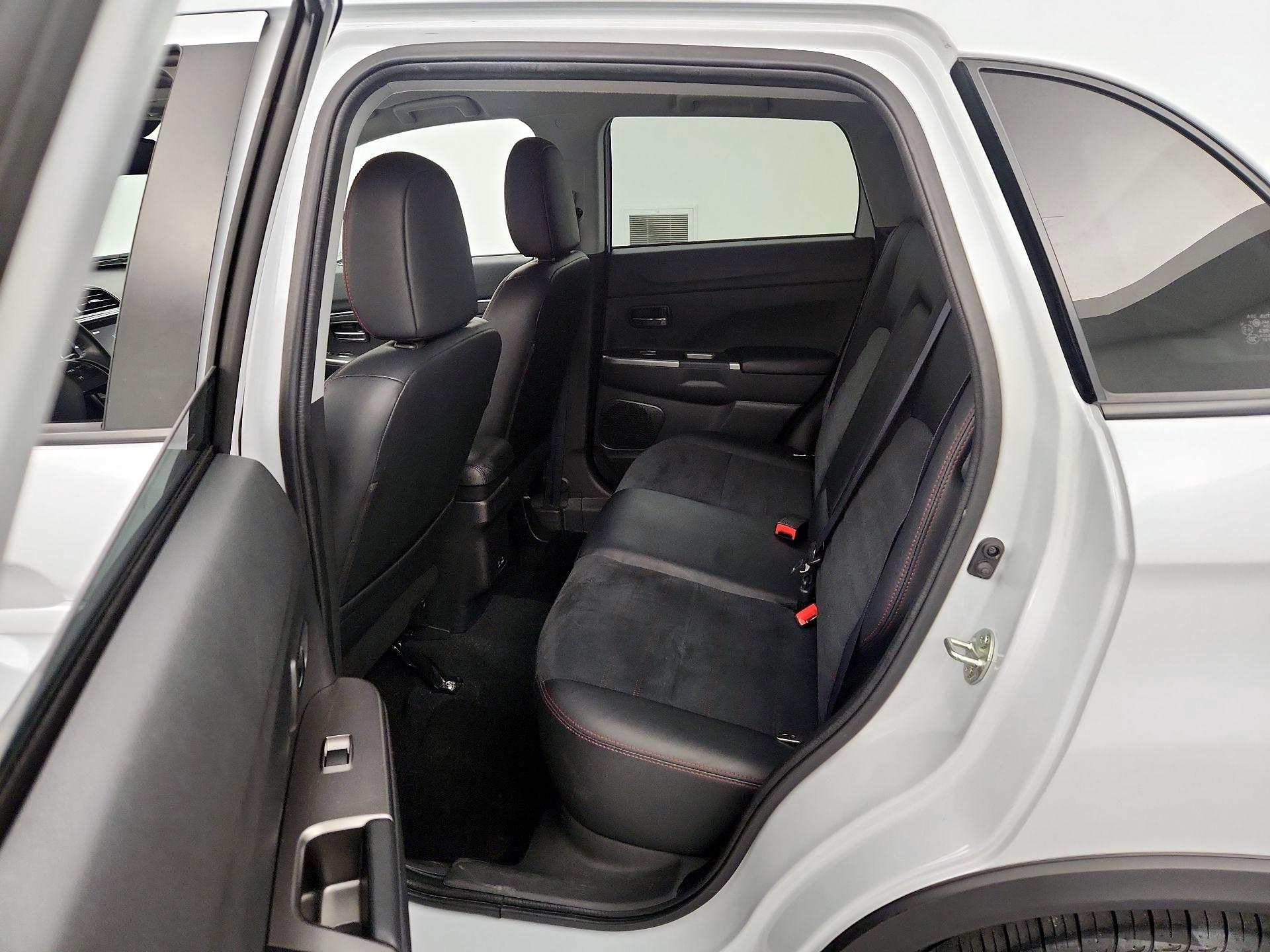 Thumbnail: 2024 Mitsubishi Outlander Sport - 19