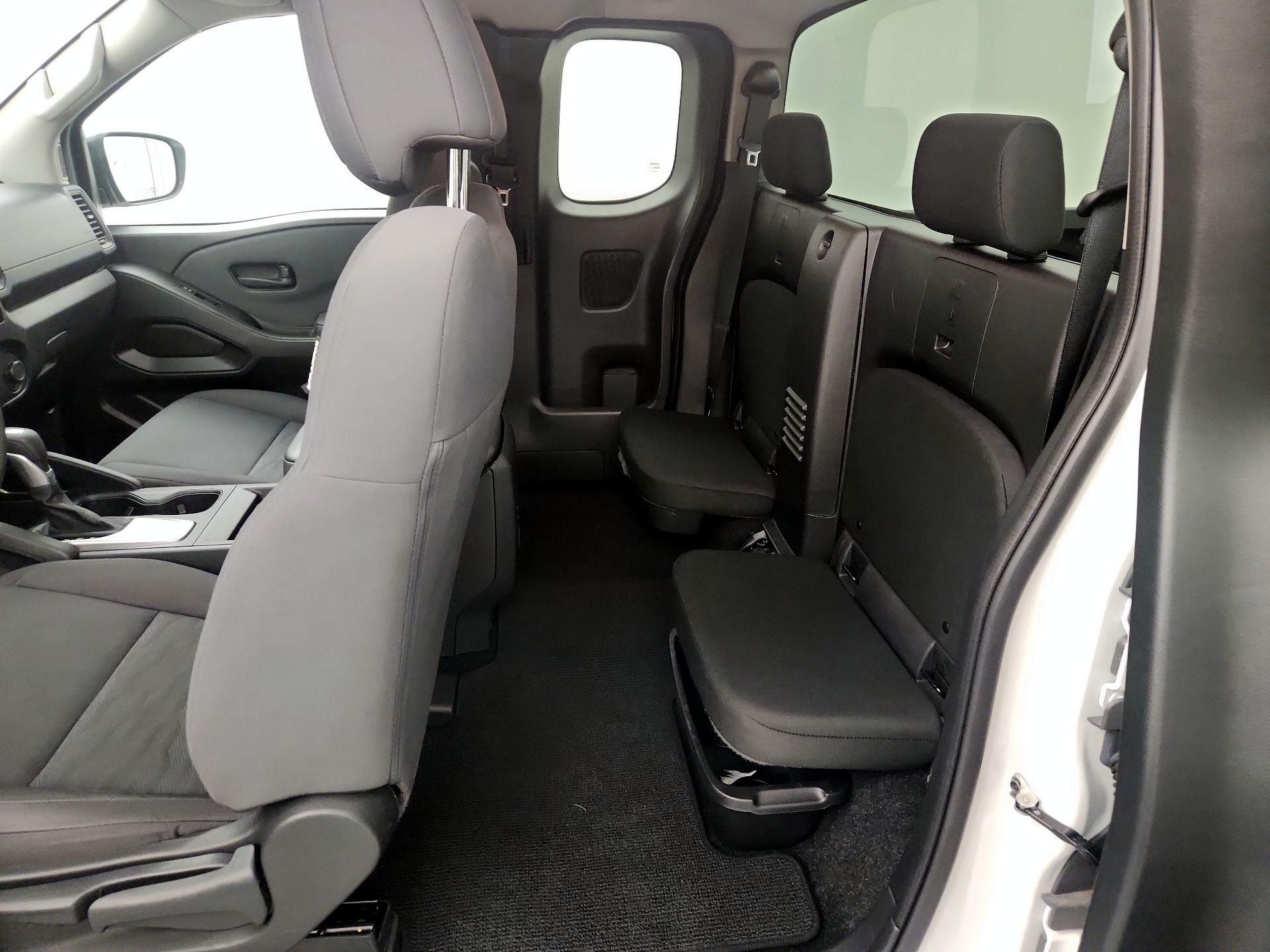 Thumbnail: 2024 Nissan Frontier - 19