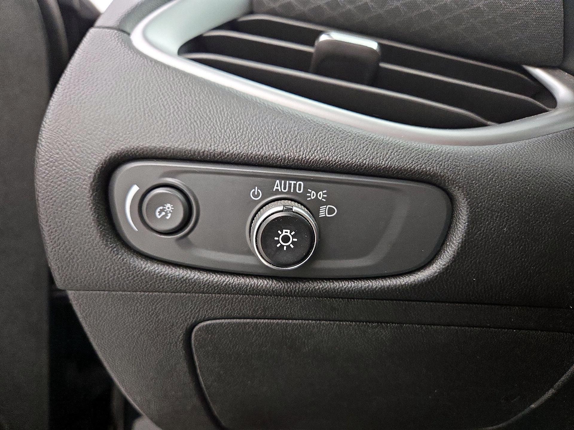 Thumbnail: 2024 Chevrolet Malibu - 13