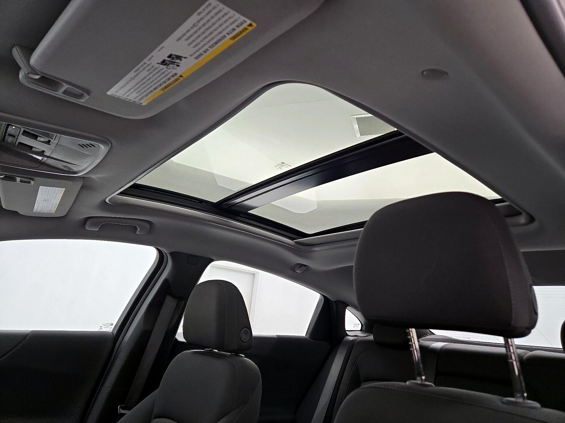 Thumbnail: 2024 Chevrolet Malibu - 19