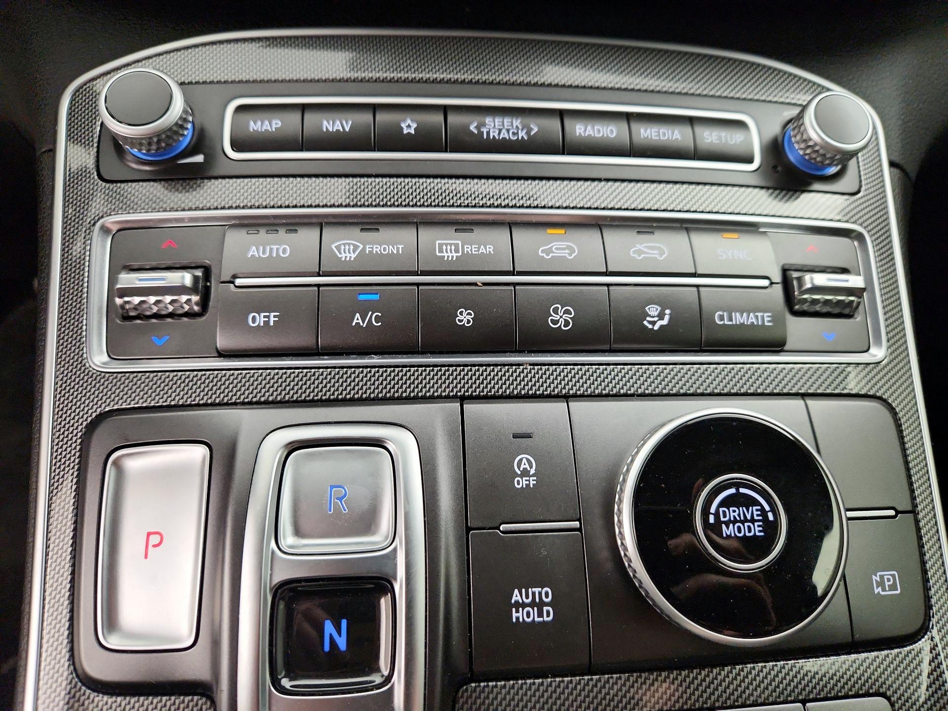 Thumbnail: 2023 Hyundai Santa Fe - 17