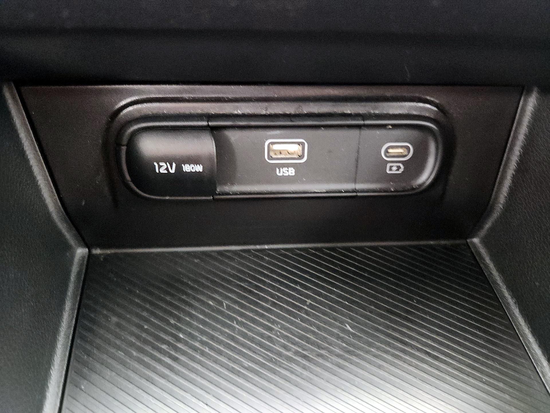 Thumbnail: 2024 Kia Sportage - 18