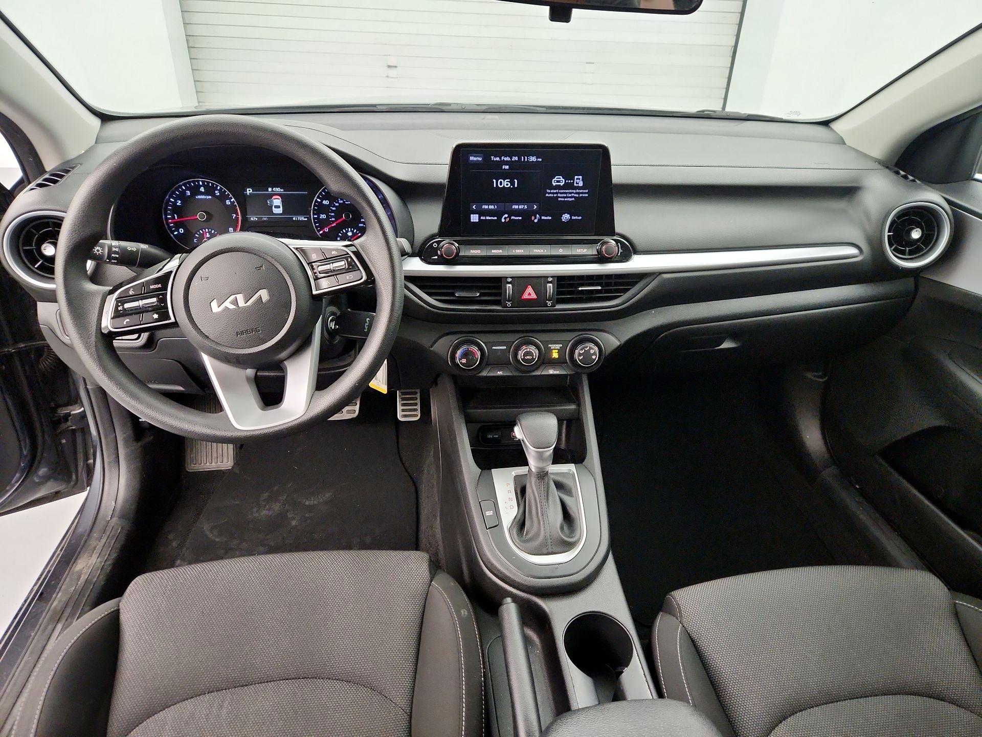 Thumbnail: 2024 Kia Forte - 9