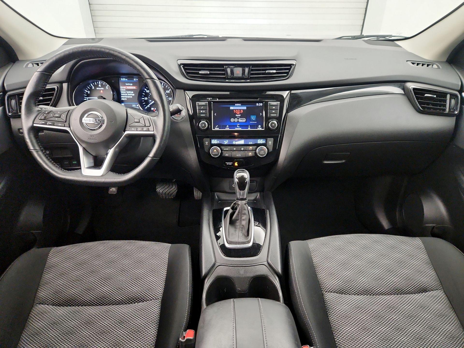 Thumbnail: 2022 Nissan Rogue Sport - 9