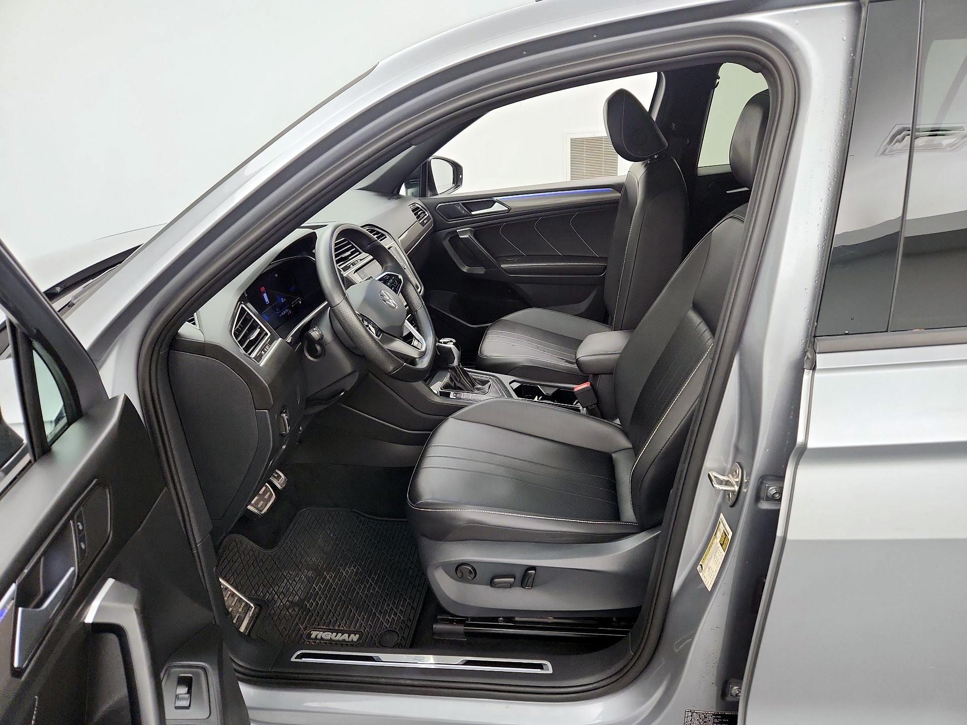 Thumbnail: 2024 Volkswagen Tiguan - 11