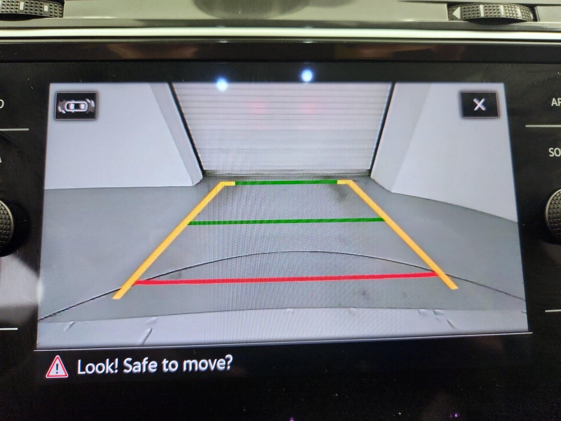 Thumbnail: 2024 Volkswagen Tiguan - 14