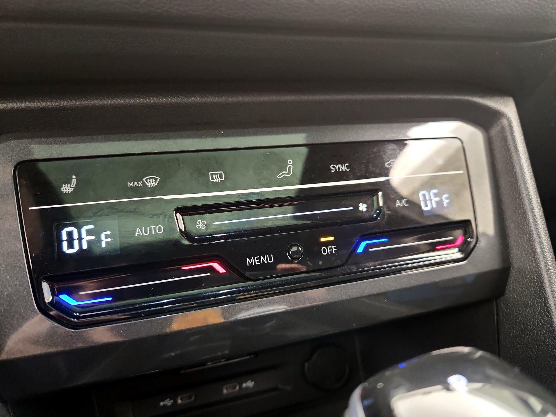 Thumbnail: 2024 Volkswagen Tiguan - 16