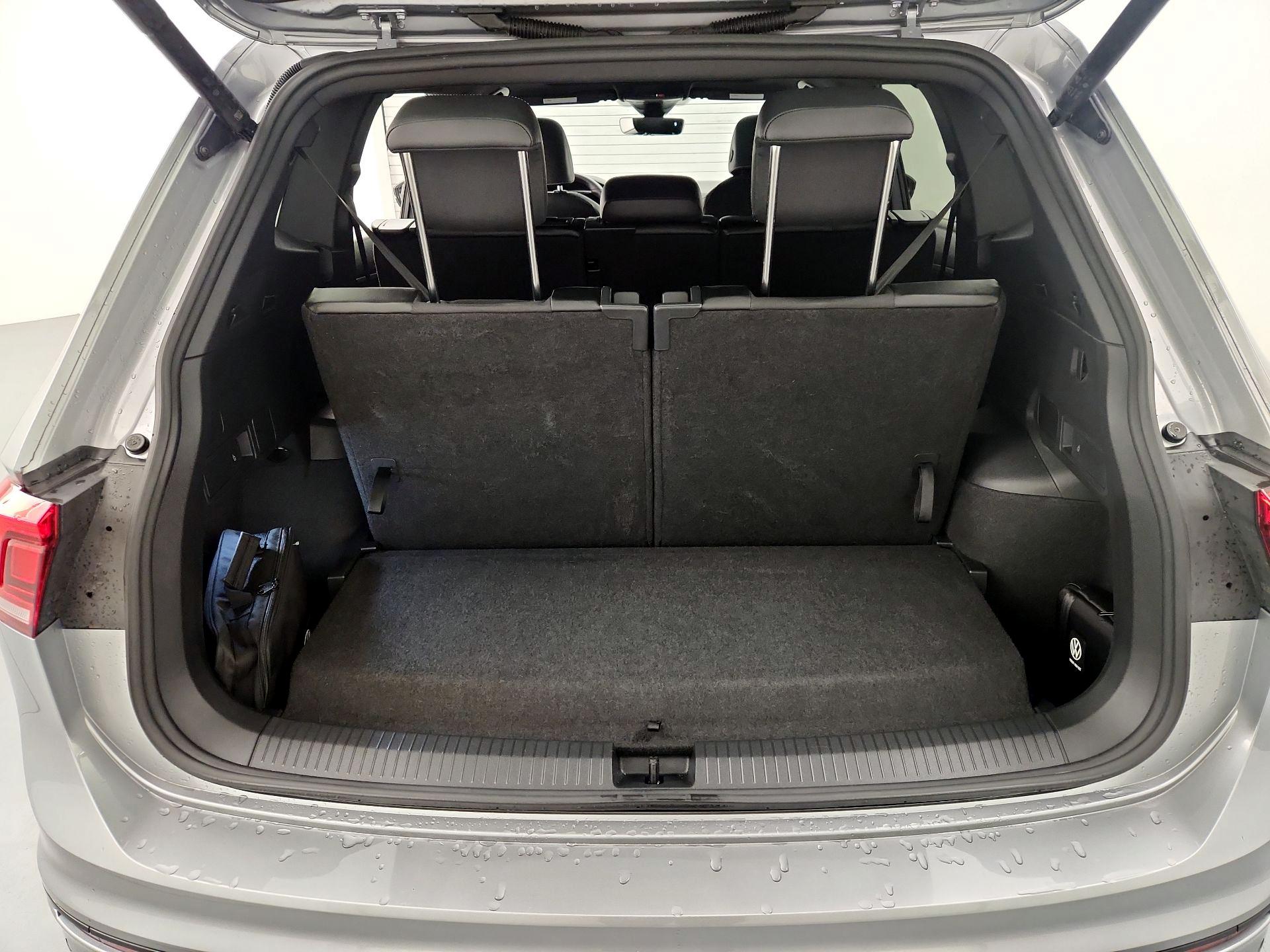 Thumbnail: 2024 Volkswagen Tiguan - 20