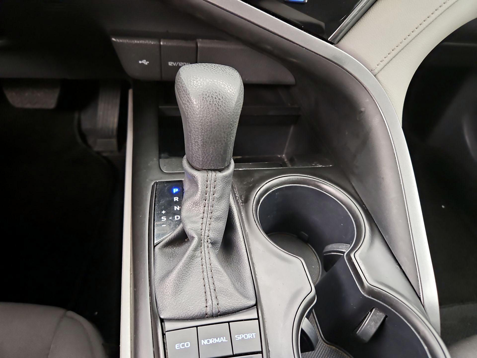 Thumbnail: 2024 Toyota Camry - 17