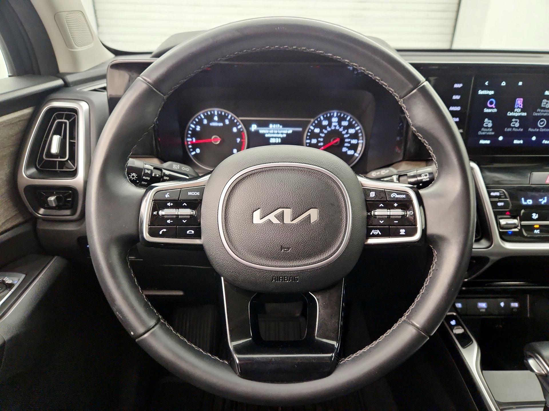Thumbnail: 2023 Kia Sorento - 10
